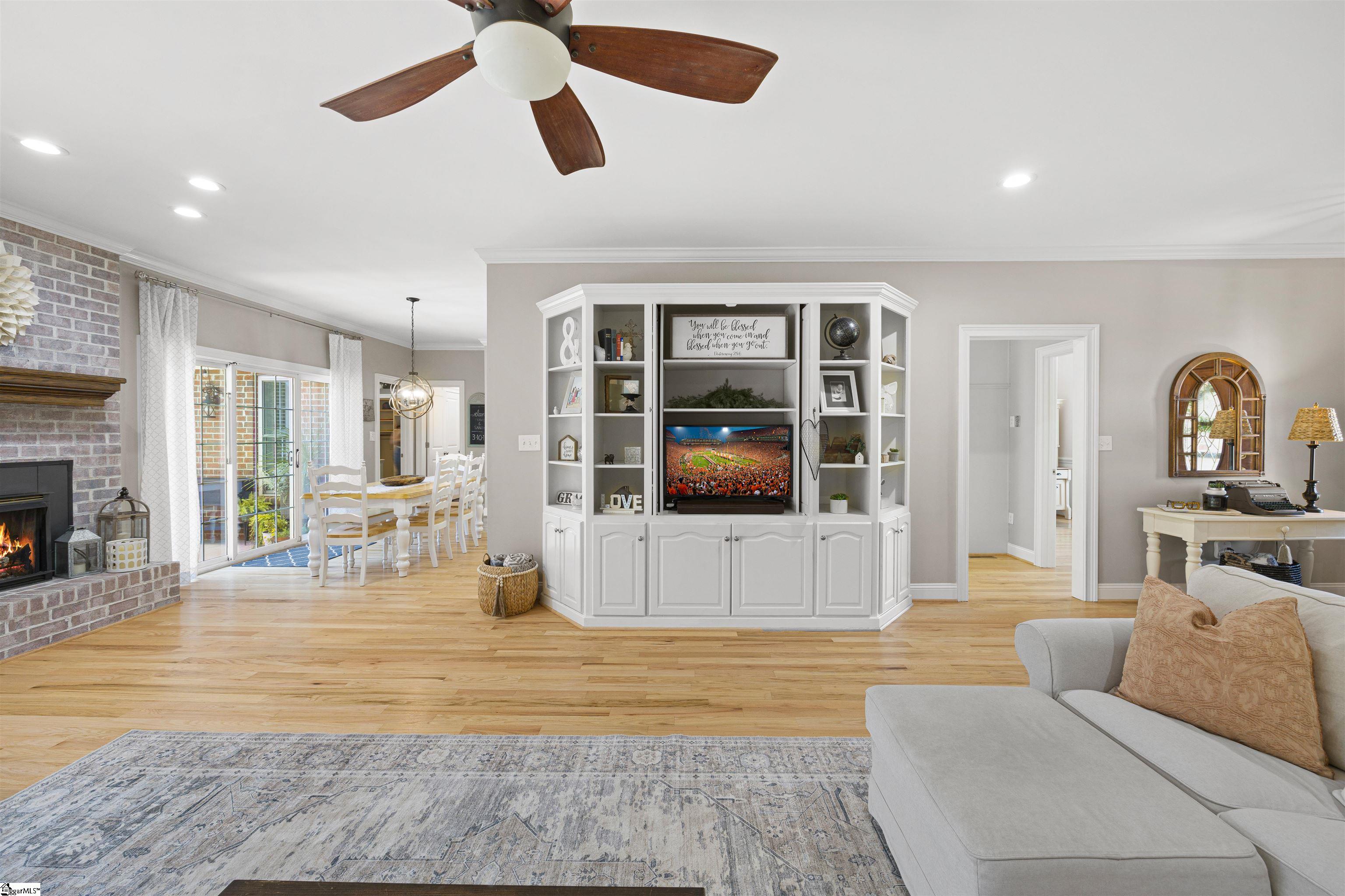 350 Royal Burgess Drive Campobello, SC 29322