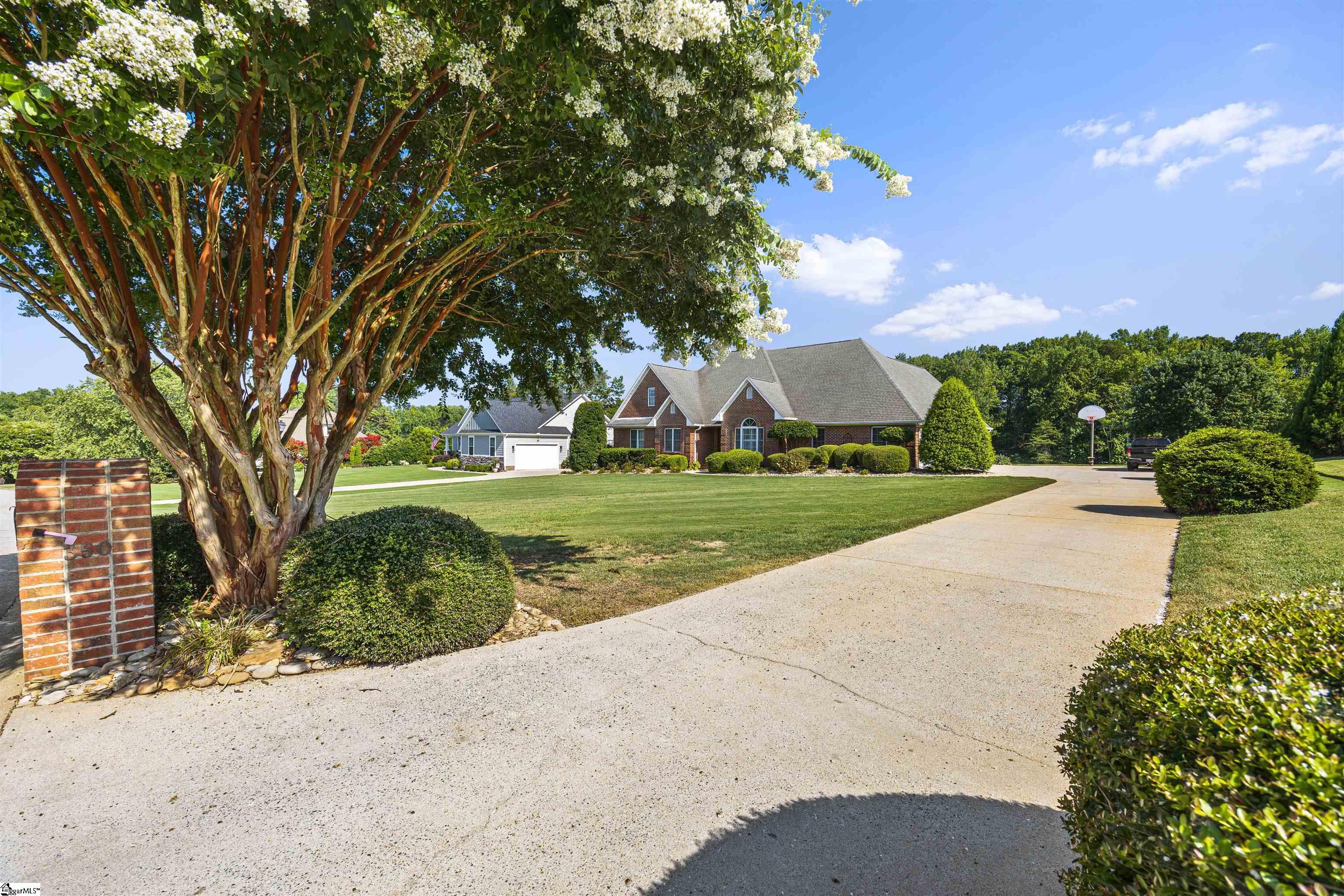 350 Royal Burgess Drive Campobello, SC 29322