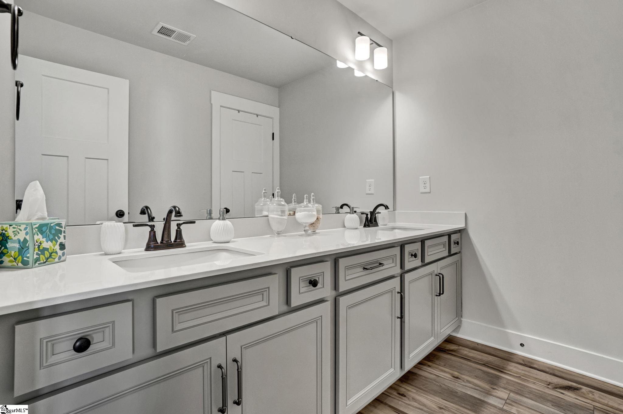 35 Carriage Run Drive Simpsonville, SC 29681