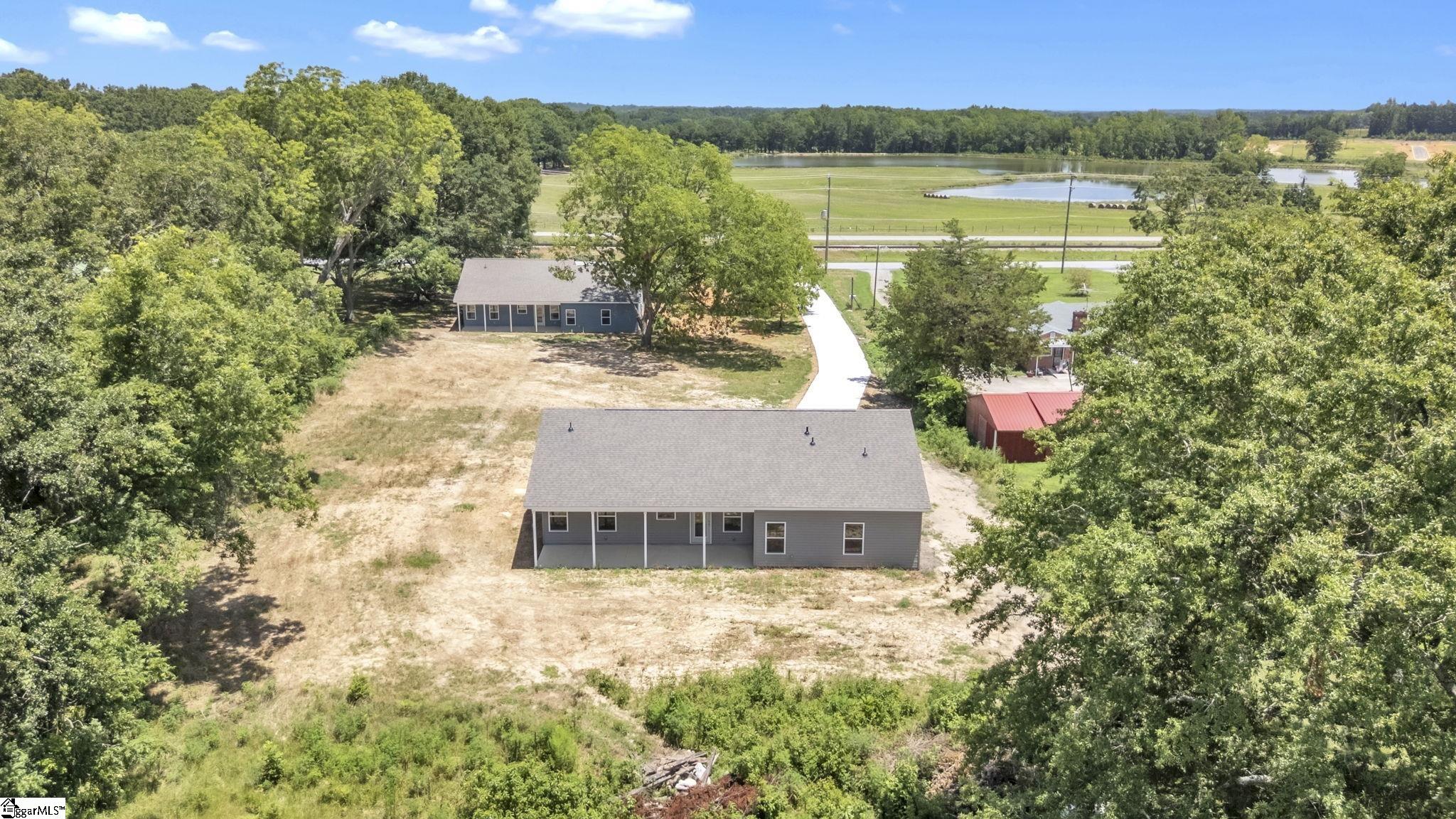 5138 N Old Laurens Road Gray Court, SC 29645