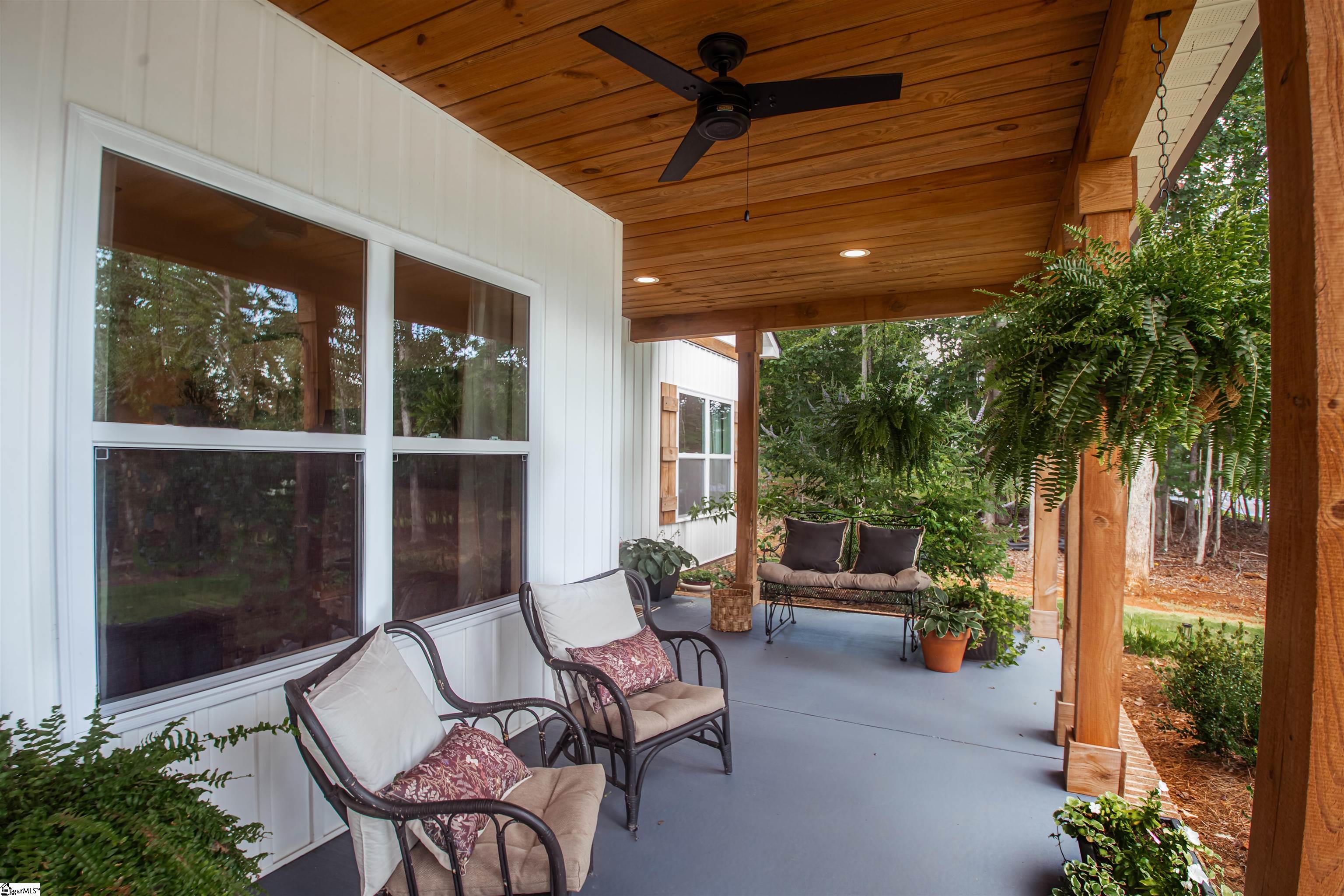 117 E Peninsula Drive Laurens, SC 29360
