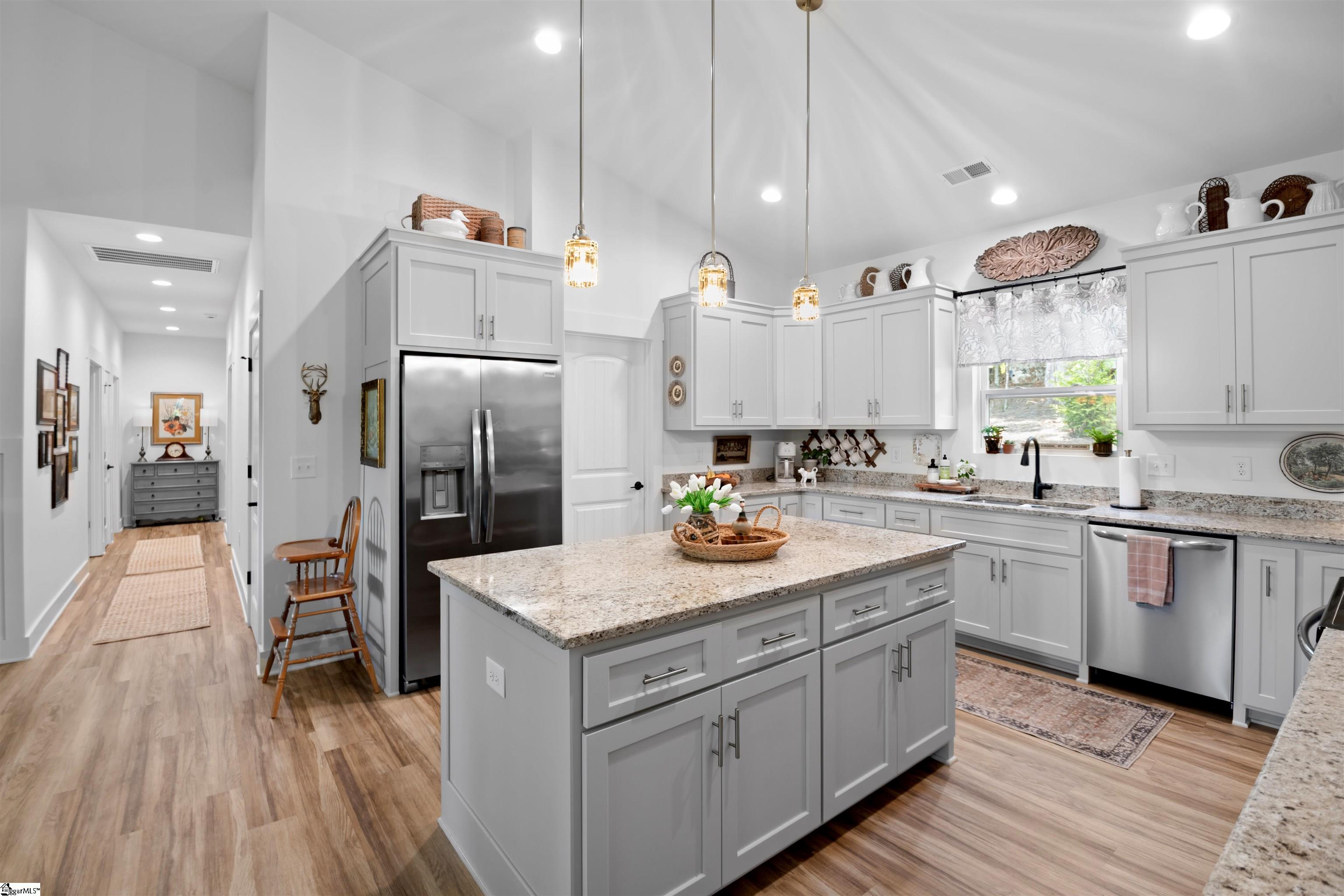 117 E Peninsula Drive Laurens, SC 29360