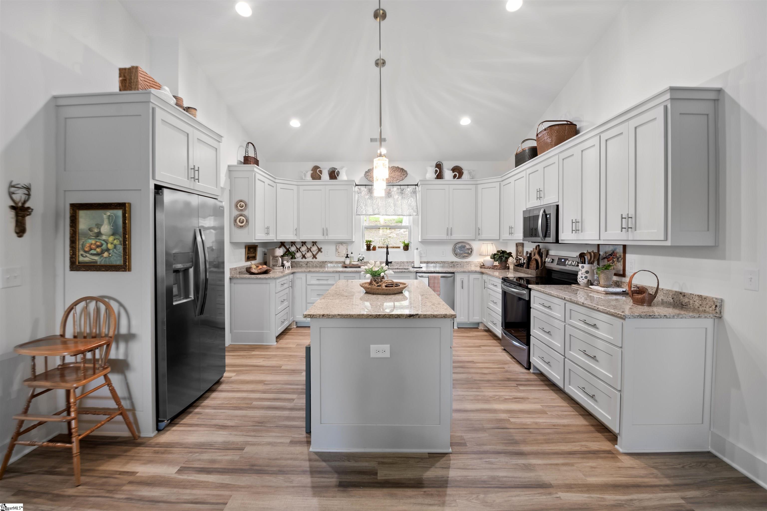 117 E Peninsula Drive Laurens, SC 29360