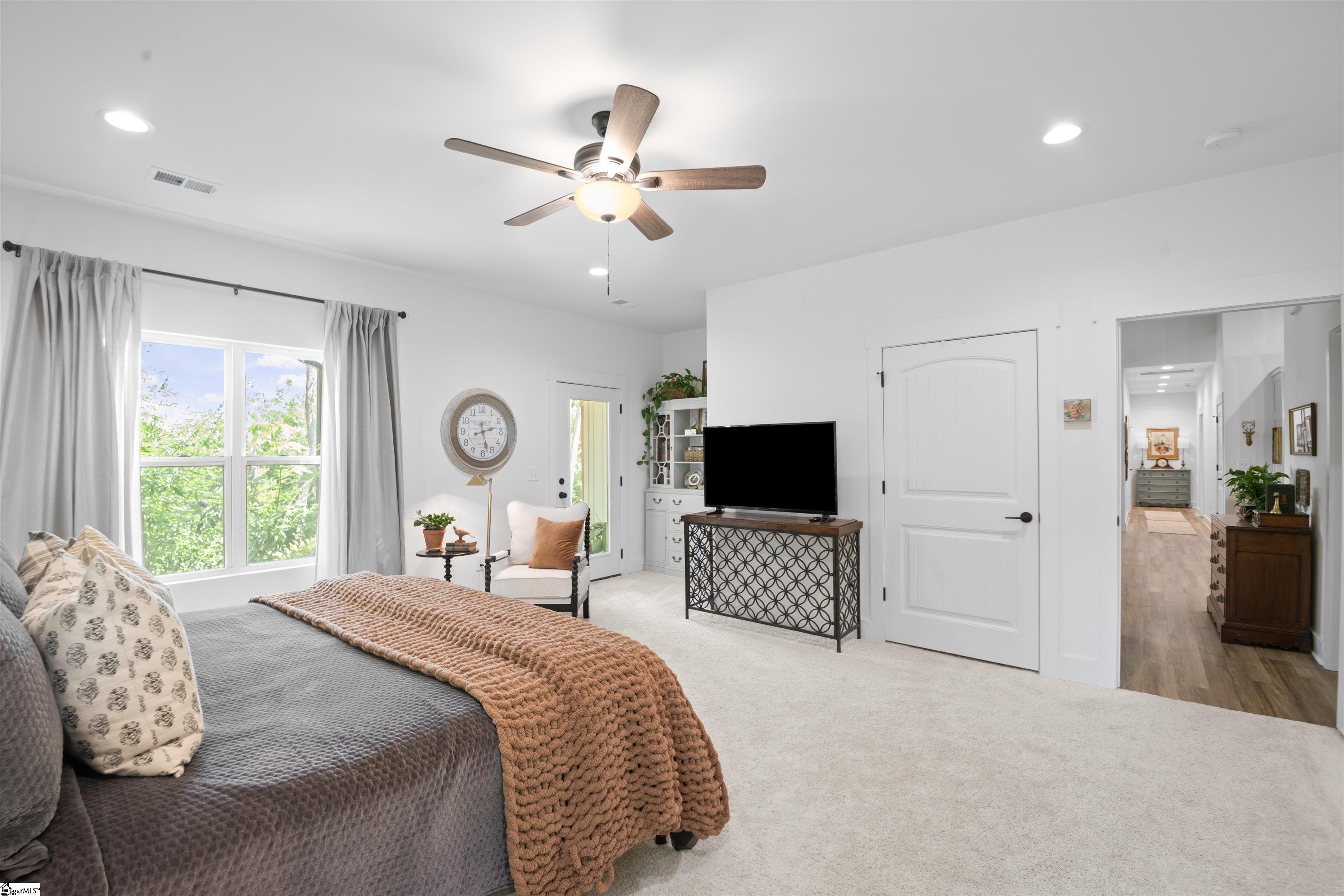 117 E Peninsula Drive Laurens, SC 29360