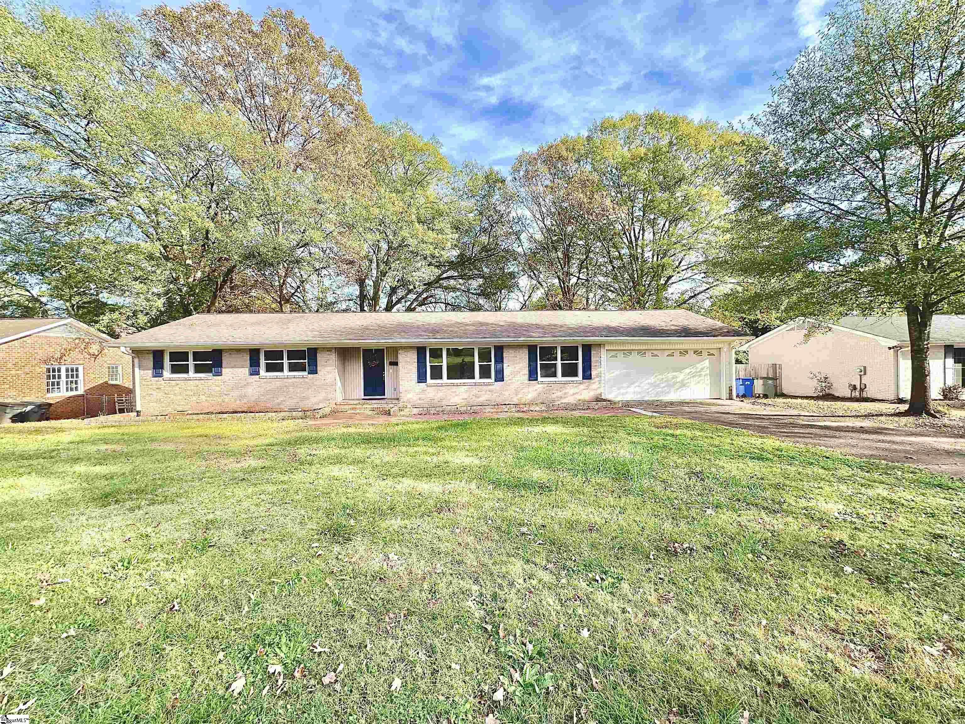10 Stradley Terrace Greenville, SC 29617