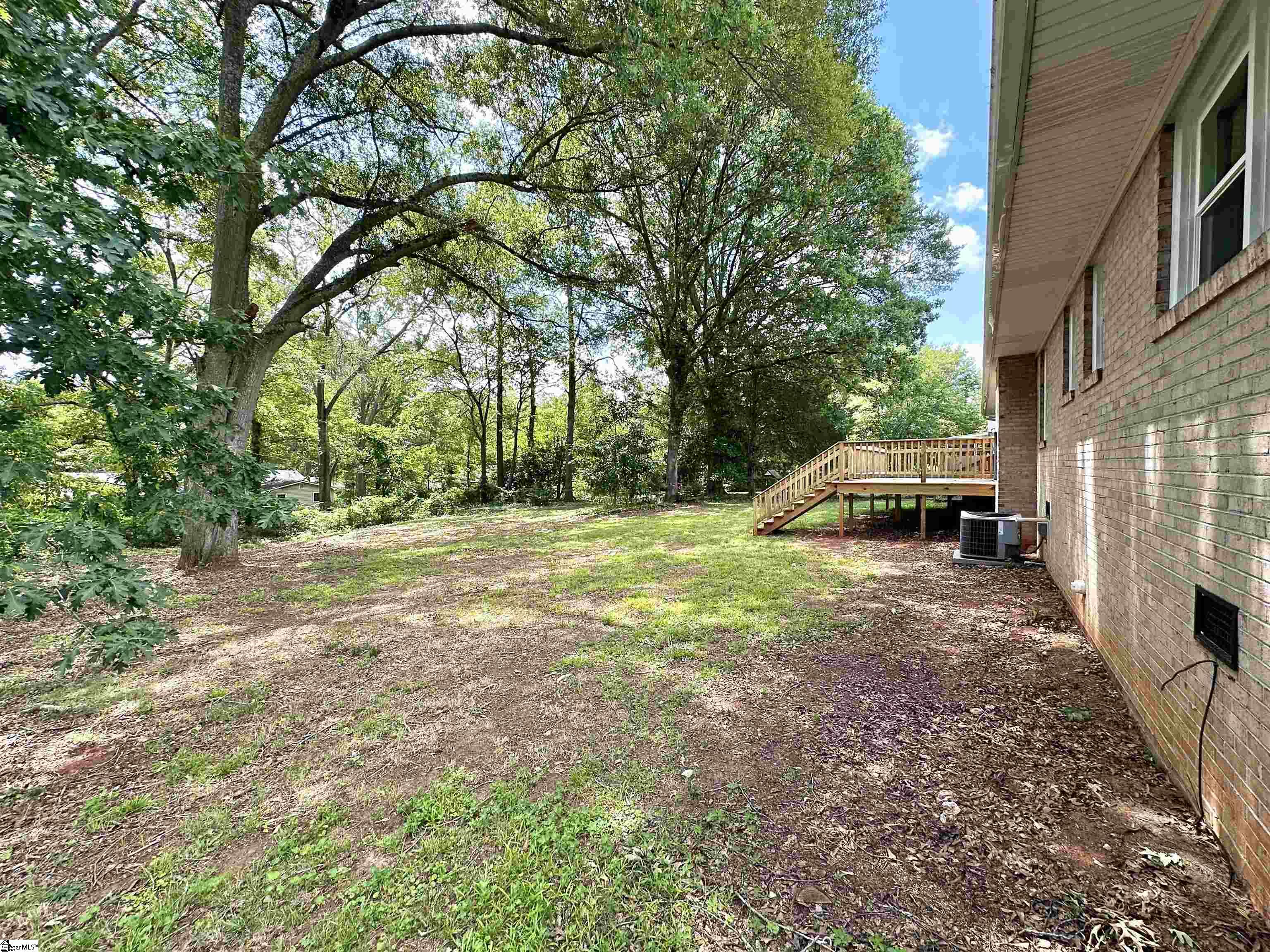 10 Stradley Terrace Greenville, SC 29617