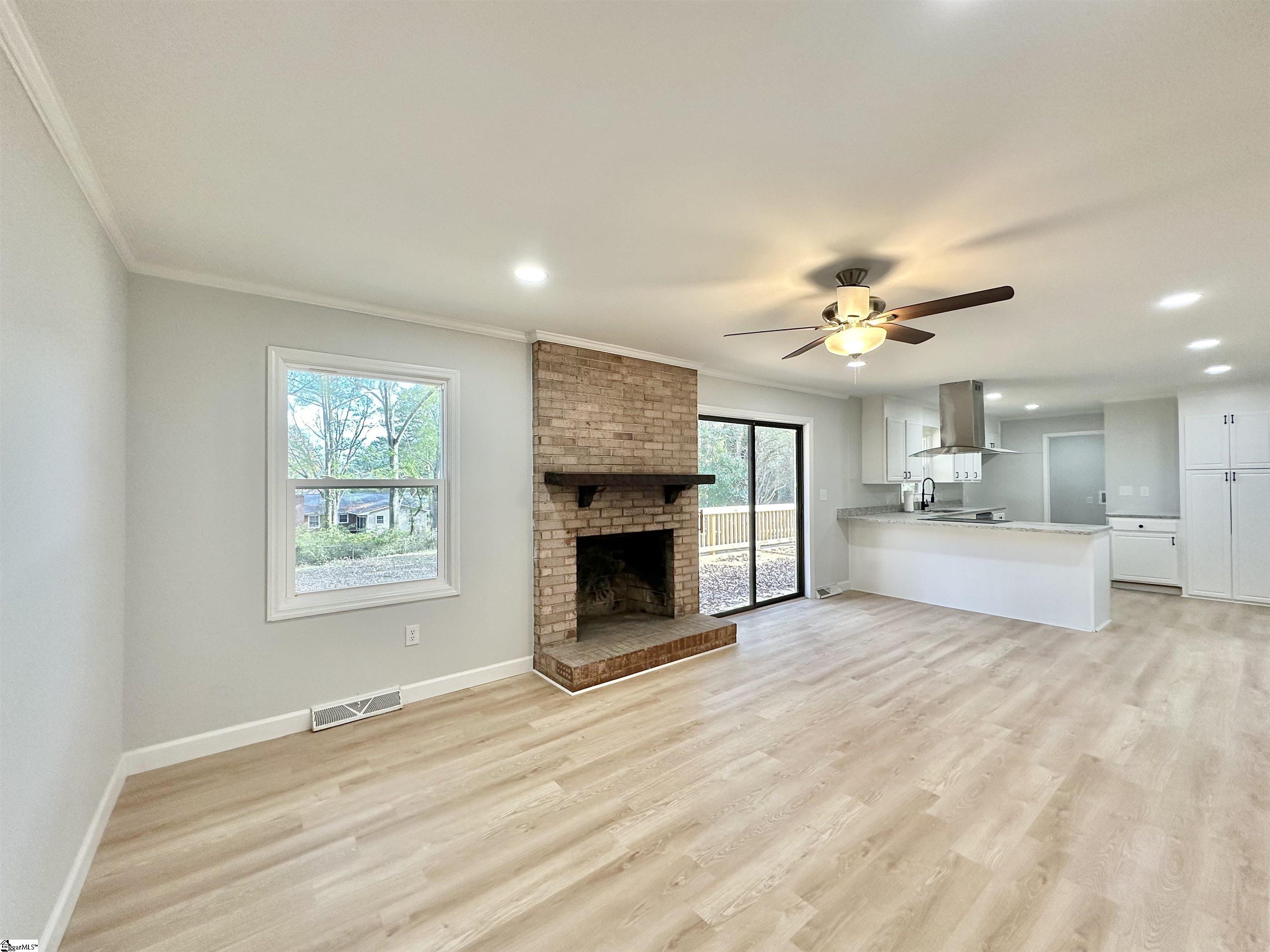10 Stradley Terrace Greenville, SC 29617