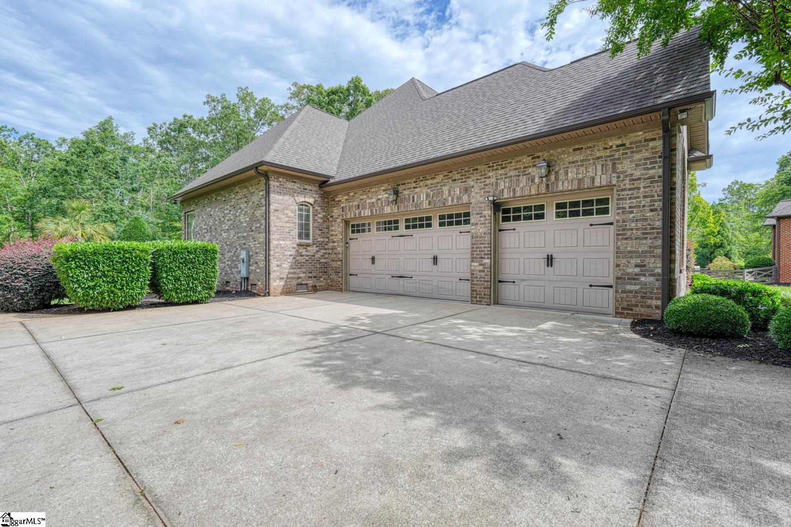 122 Beacon Hill Road Duncan, SC 29334