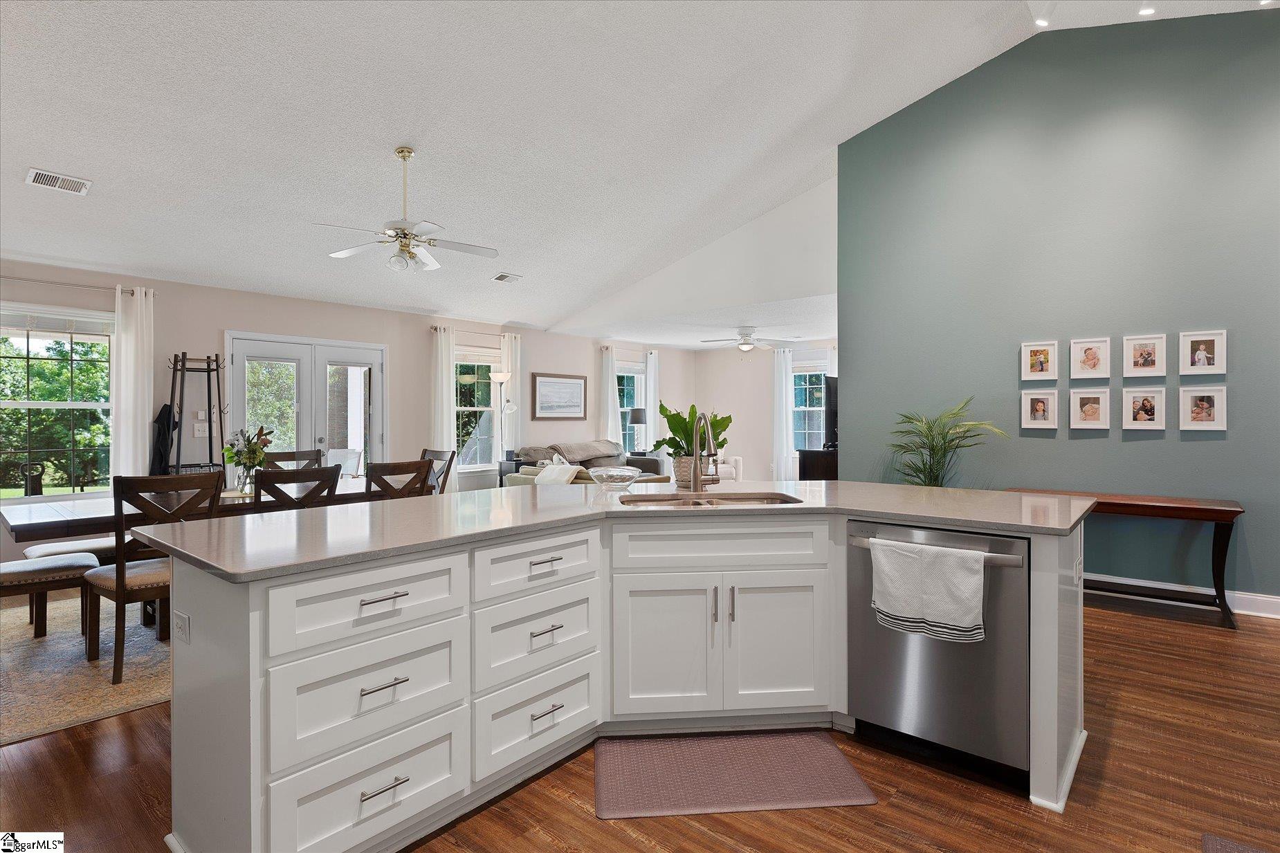 107 Whileaway Court Taylors, SC 29687