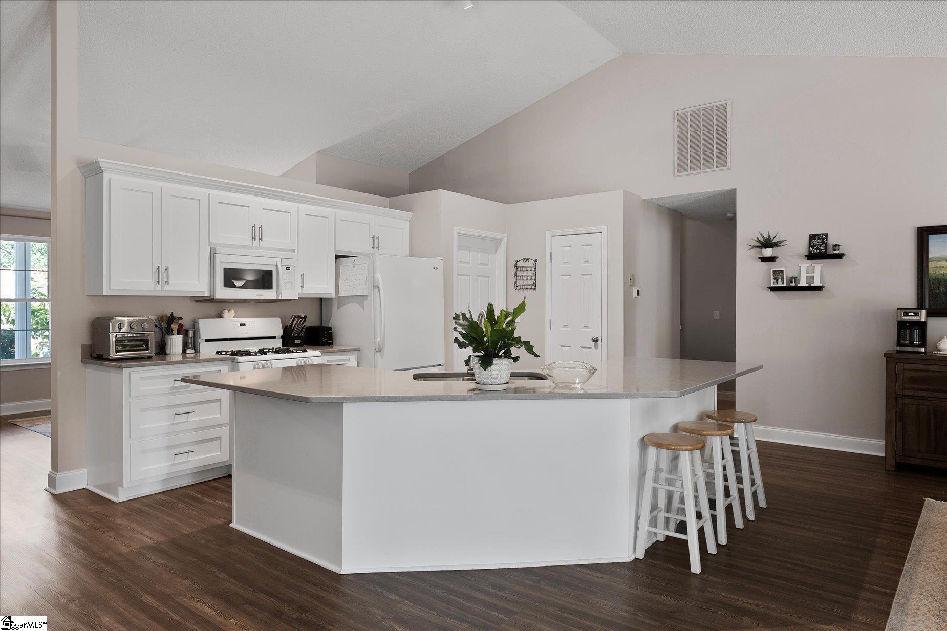 107 Whileaway Court Taylors, SC 29687