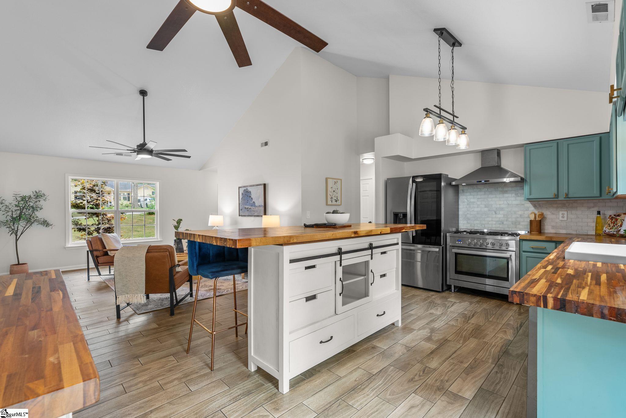 131 Wilbon Circle Simpsonville, SC 29681