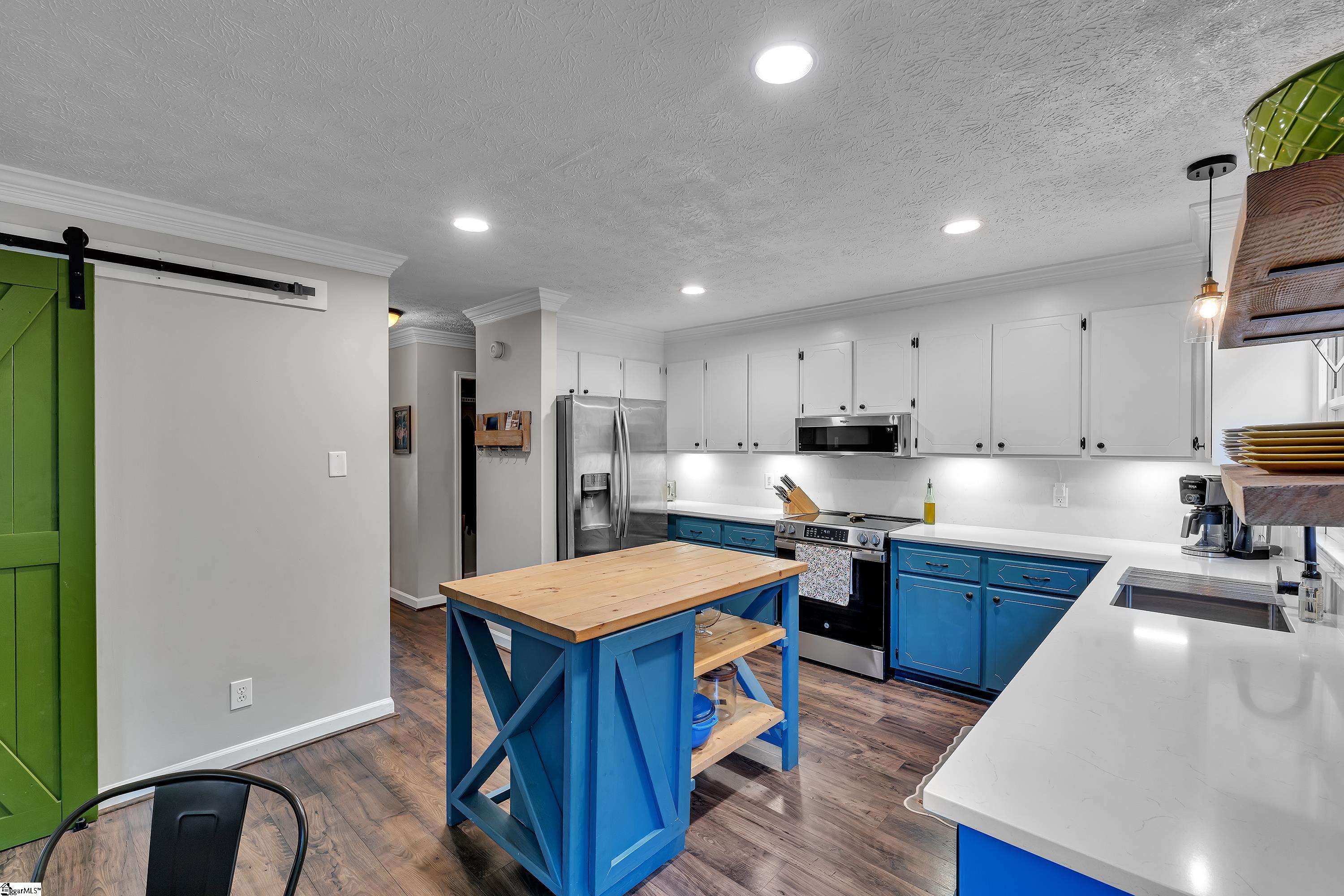413 Bright Water Lane Greenville, SC 29609