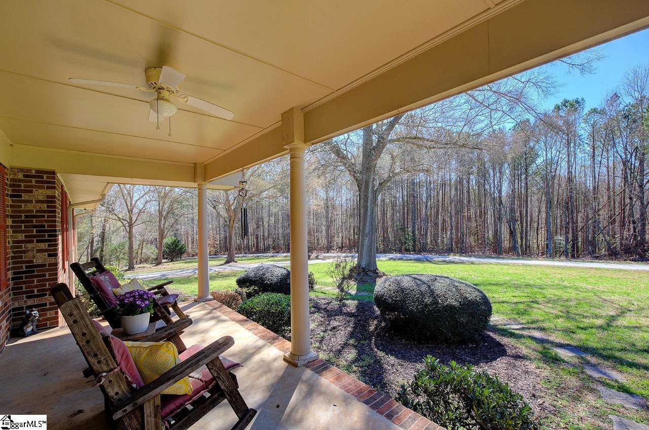 109 Cooper Drive Simpsonville, SC 29681