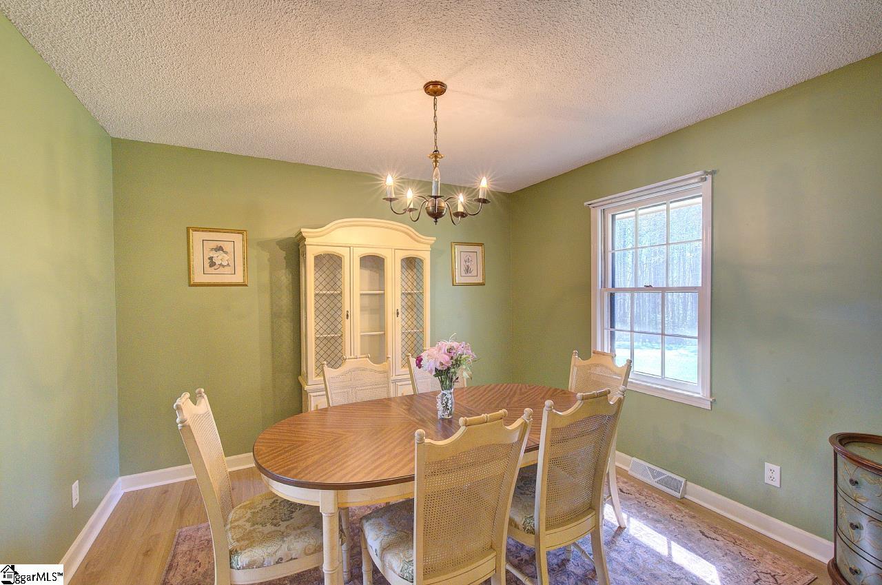 109 Cooper Drive Simpsonville, SC 29681