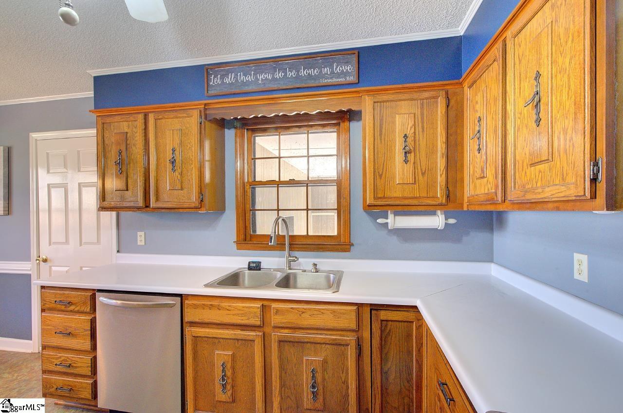 109 Cooper Drive Simpsonville, SC 29681
