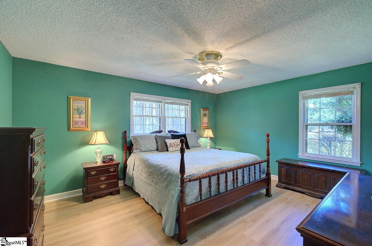 109 Cooper Drive Simpsonville, SC 29681