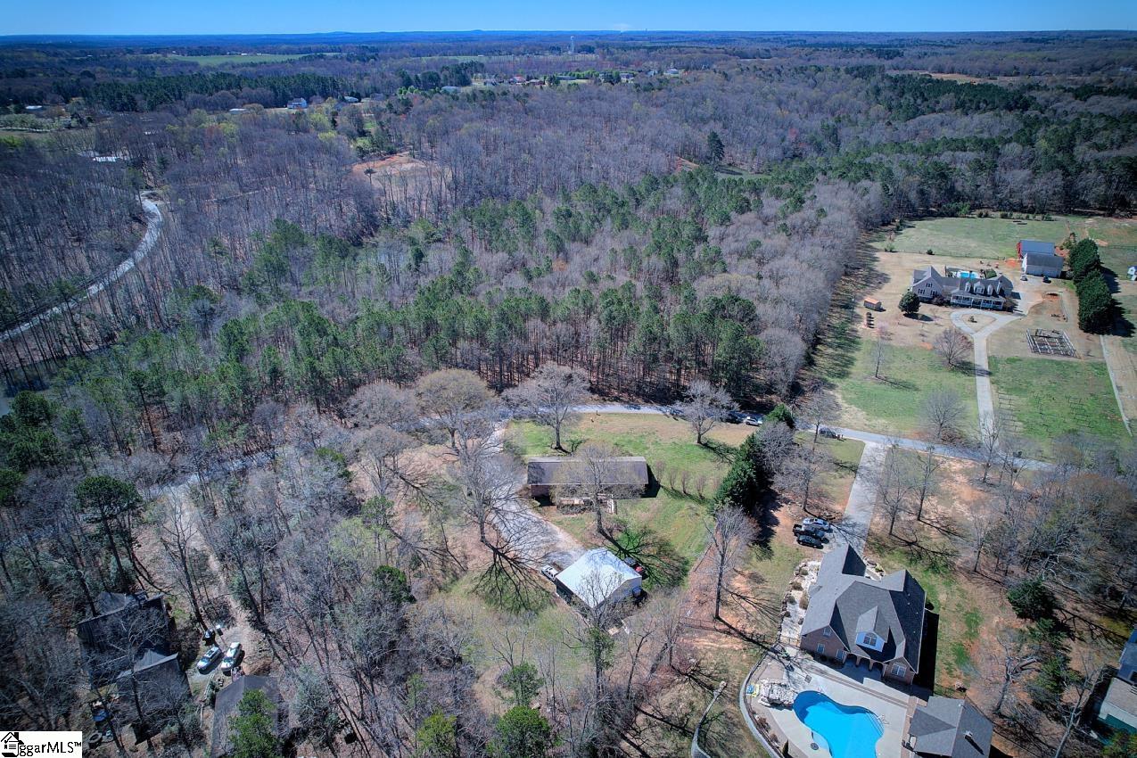 109 Cooper Drive Simpsonville, SC 29681