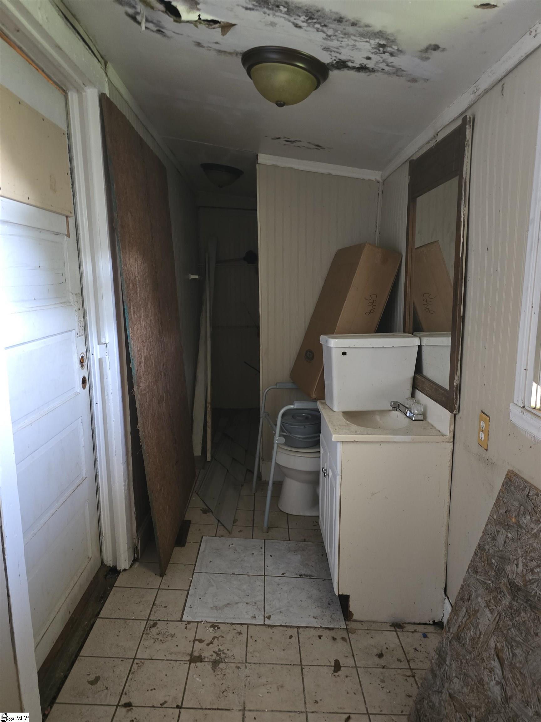 5 Redwood Street Startex, SC 29377