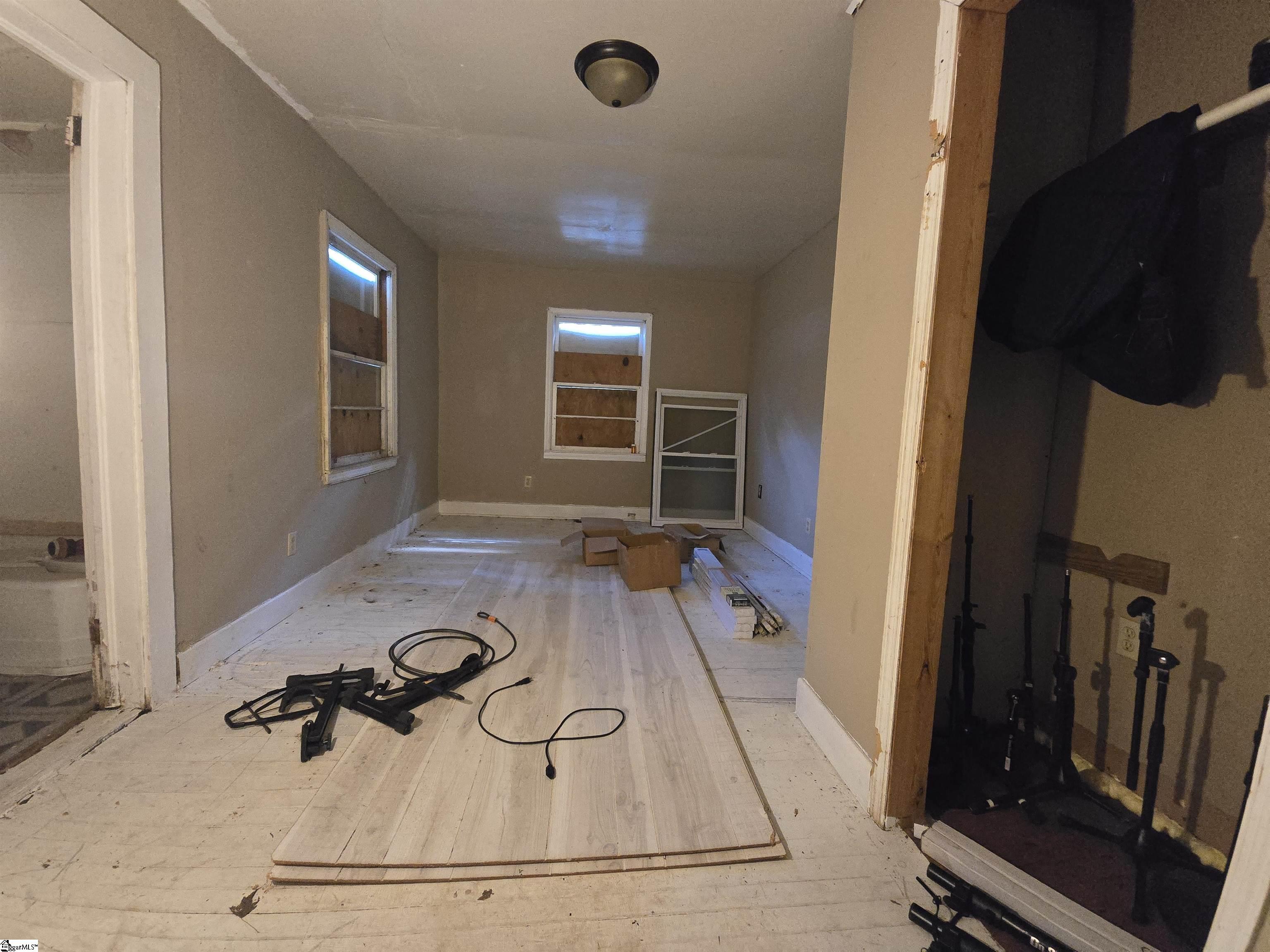 5 Redwood Street Startex, SC 29377