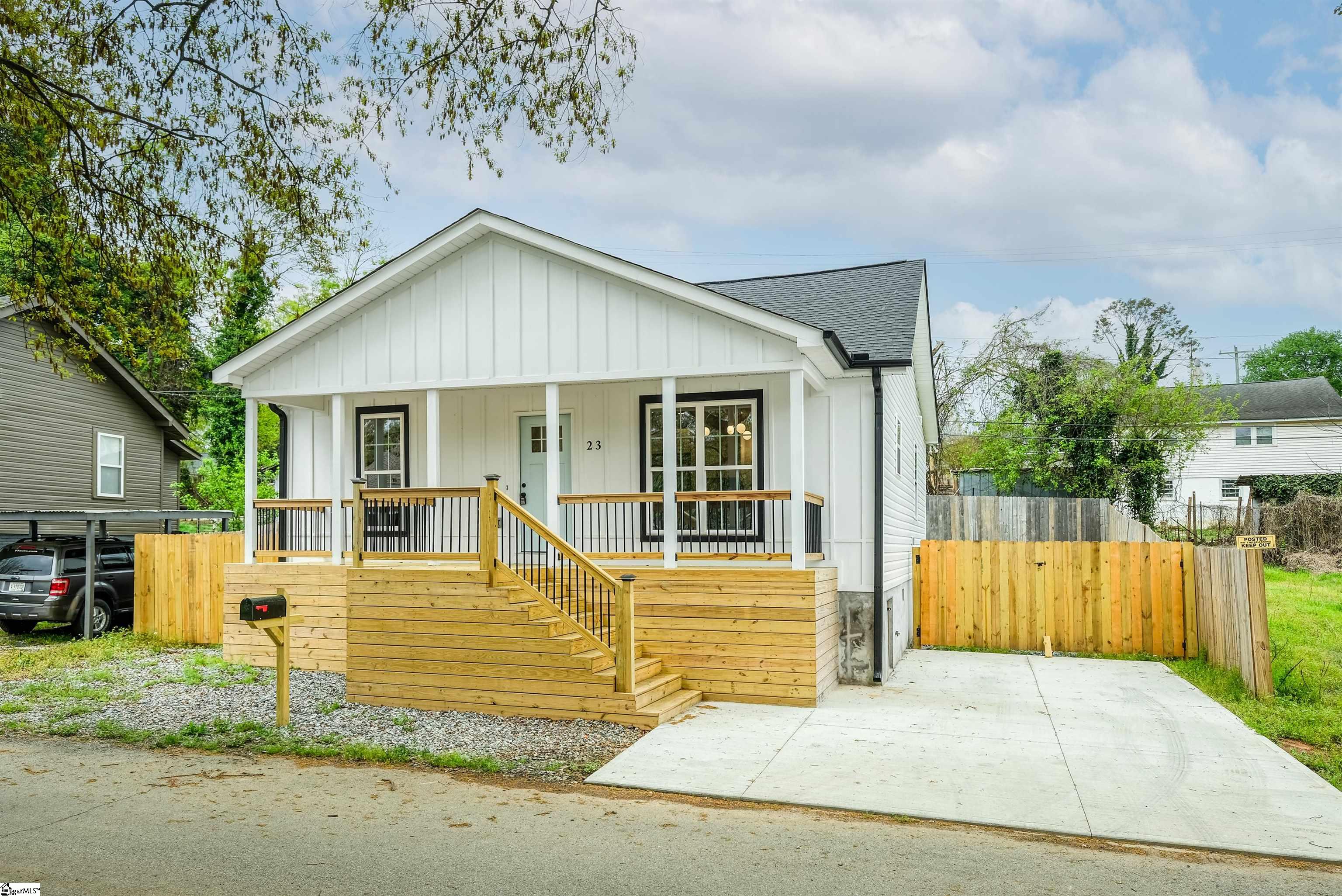 23 Ross Street Greenville, SC 29611