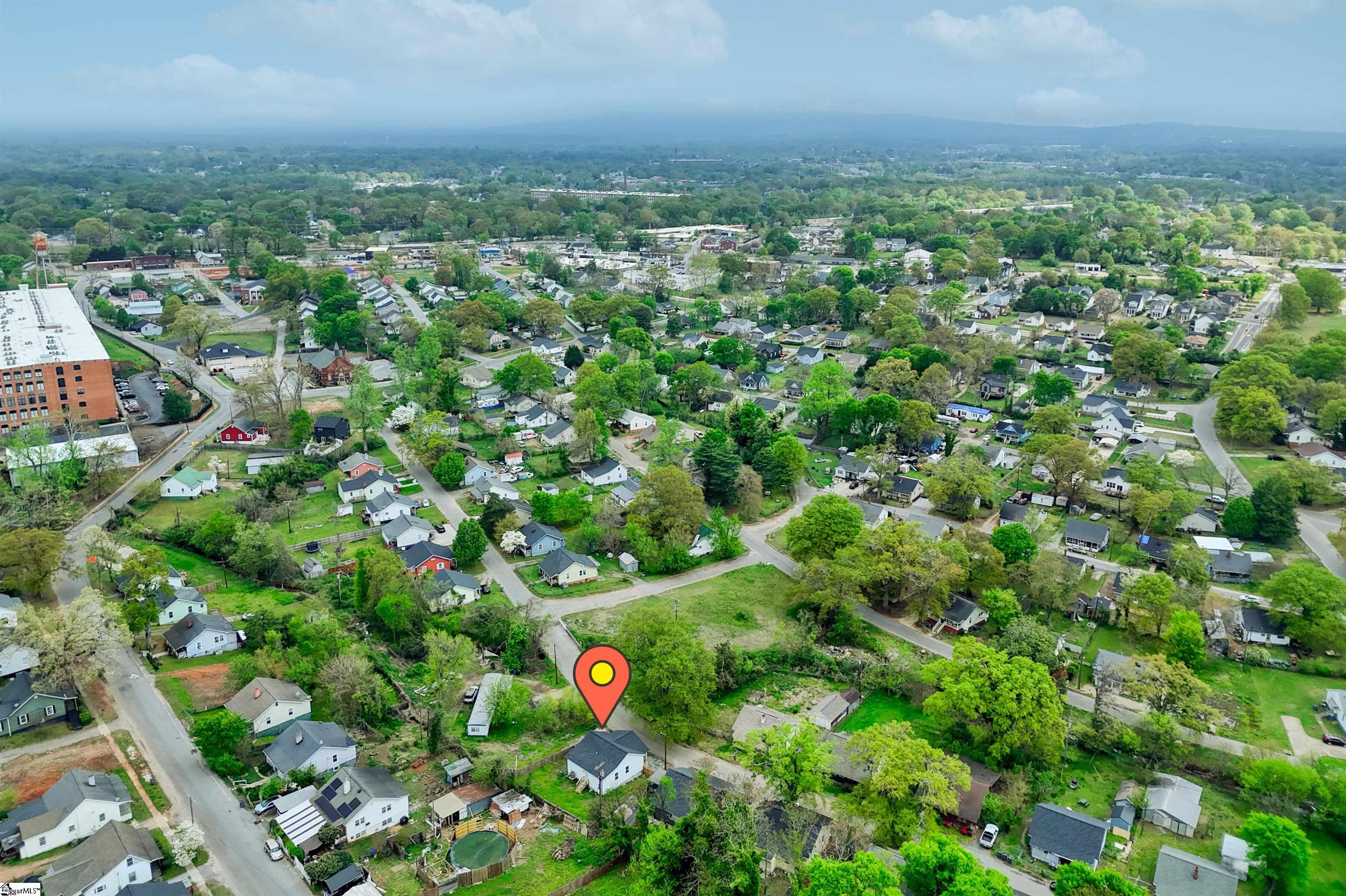 23 Ross Street Greenville, SC 29611