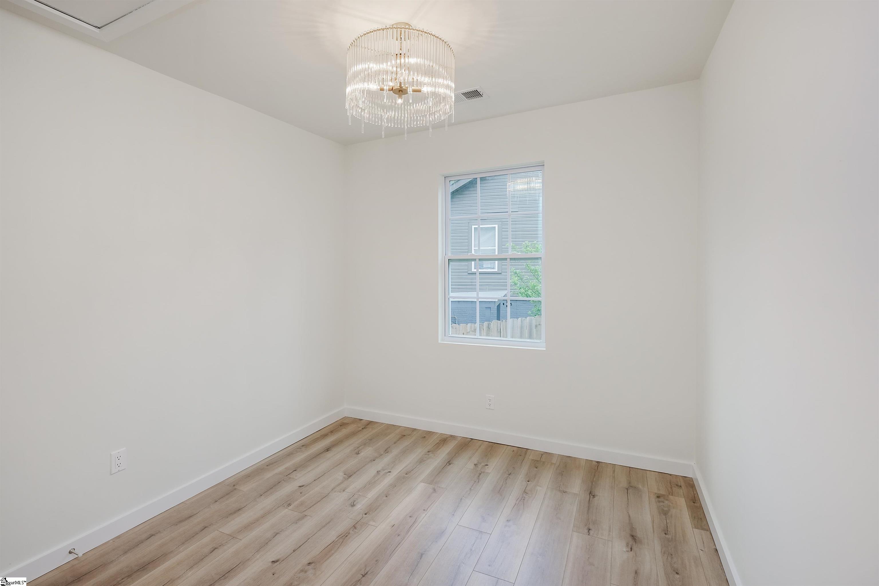 23 Ross Street Greenville, SC 29611