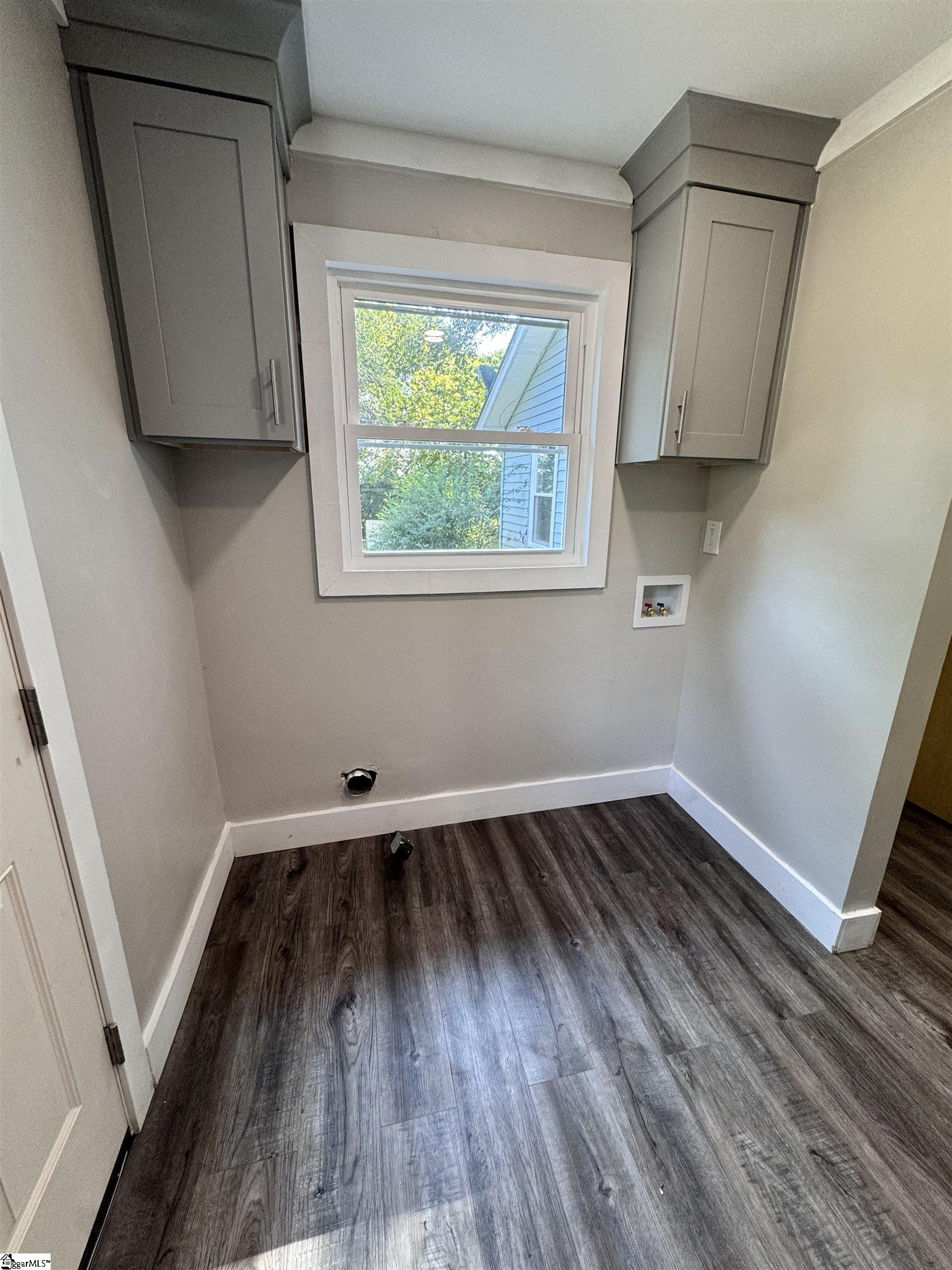 637 N Old Laurens Road Fountain Inn, SC 29644