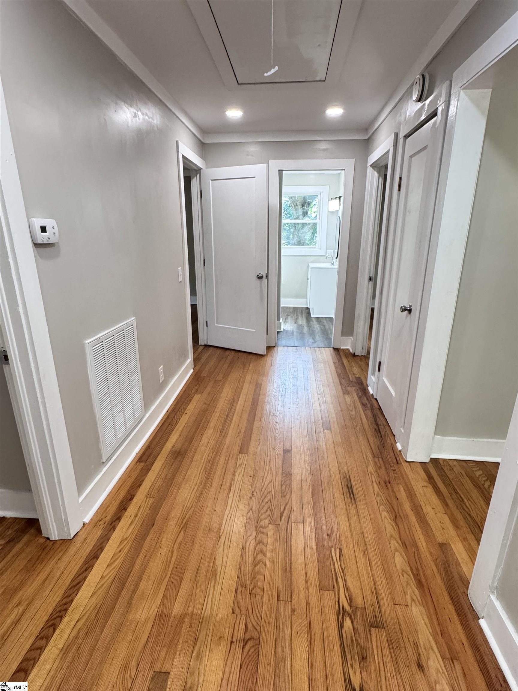 637 N Old Laurens Road Fountain Inn, SC 29644