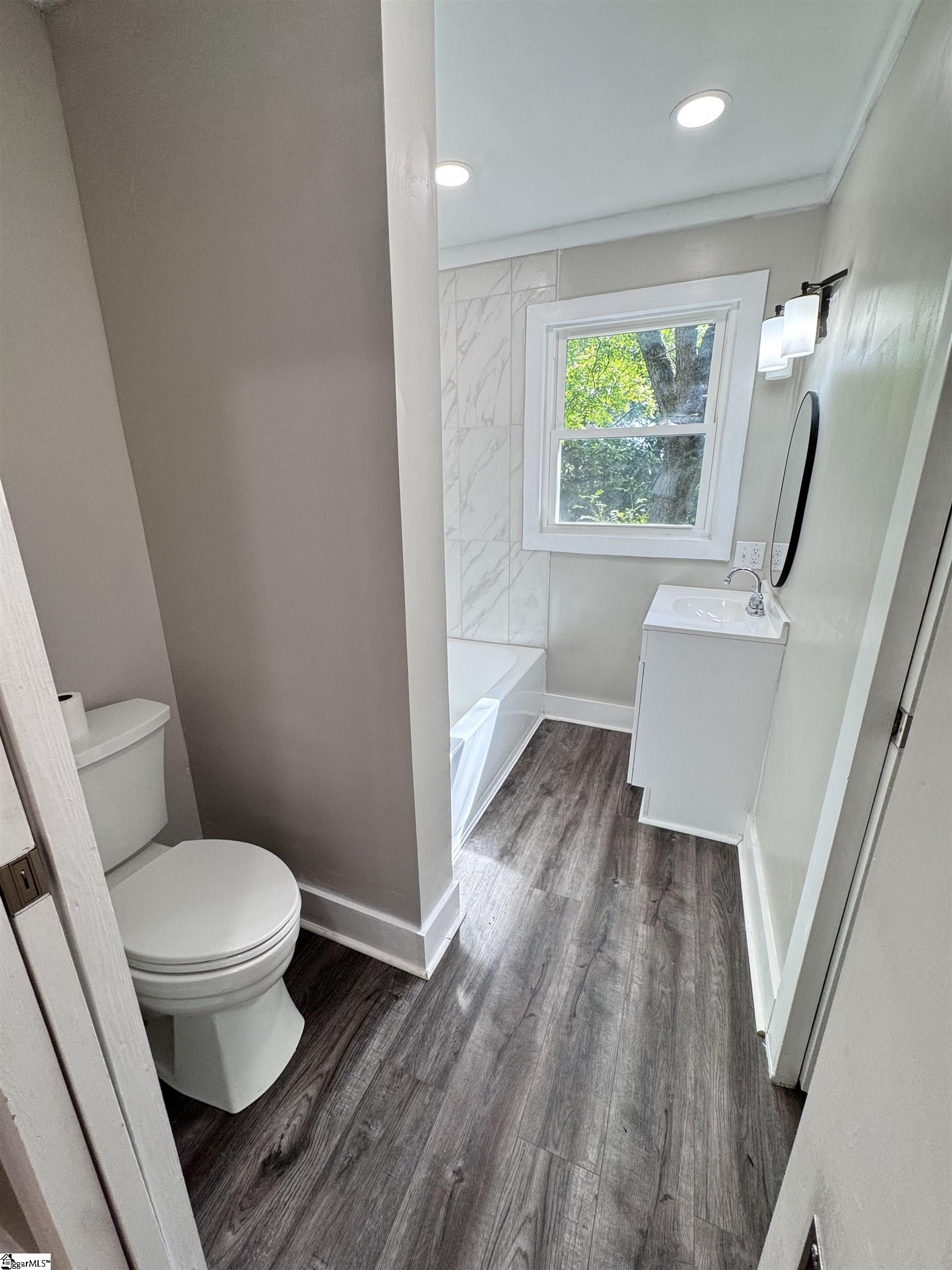 637 N Old Laurens Road Fountain Inn, SC 29644