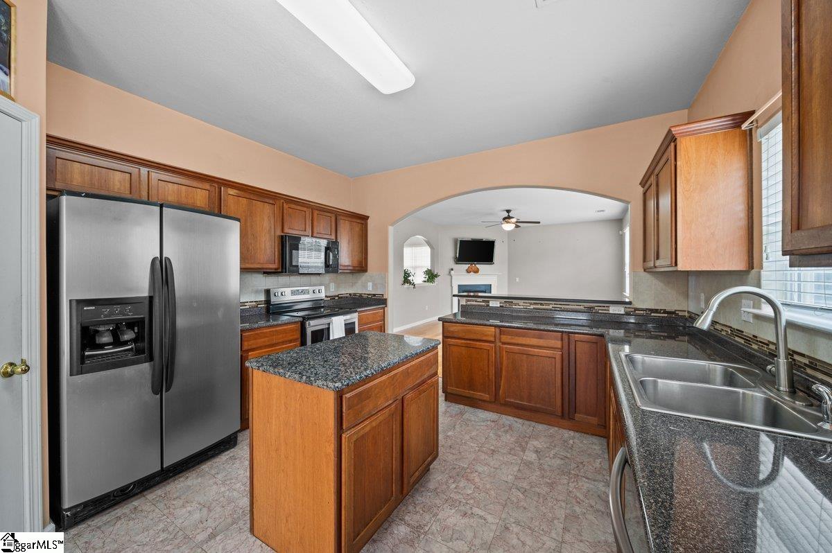 206 Collingwood Lane Spartanburg, SC 29301