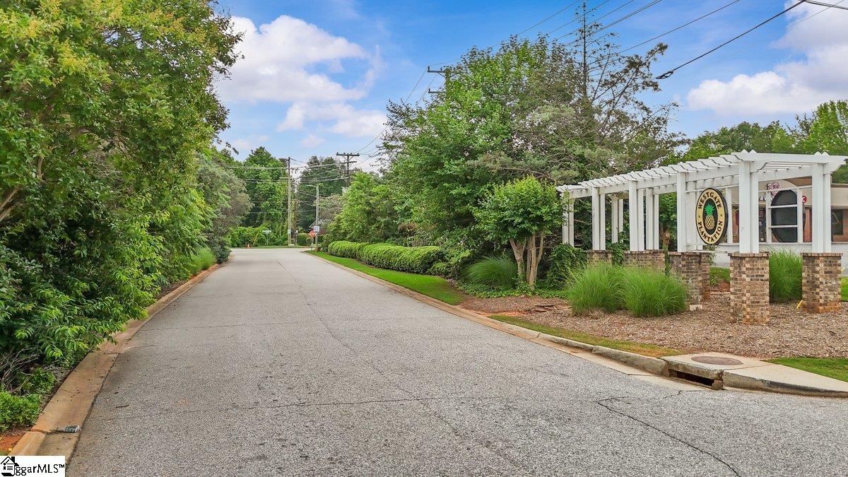 206 Collingwood Lane Spartanburg, SC 29301