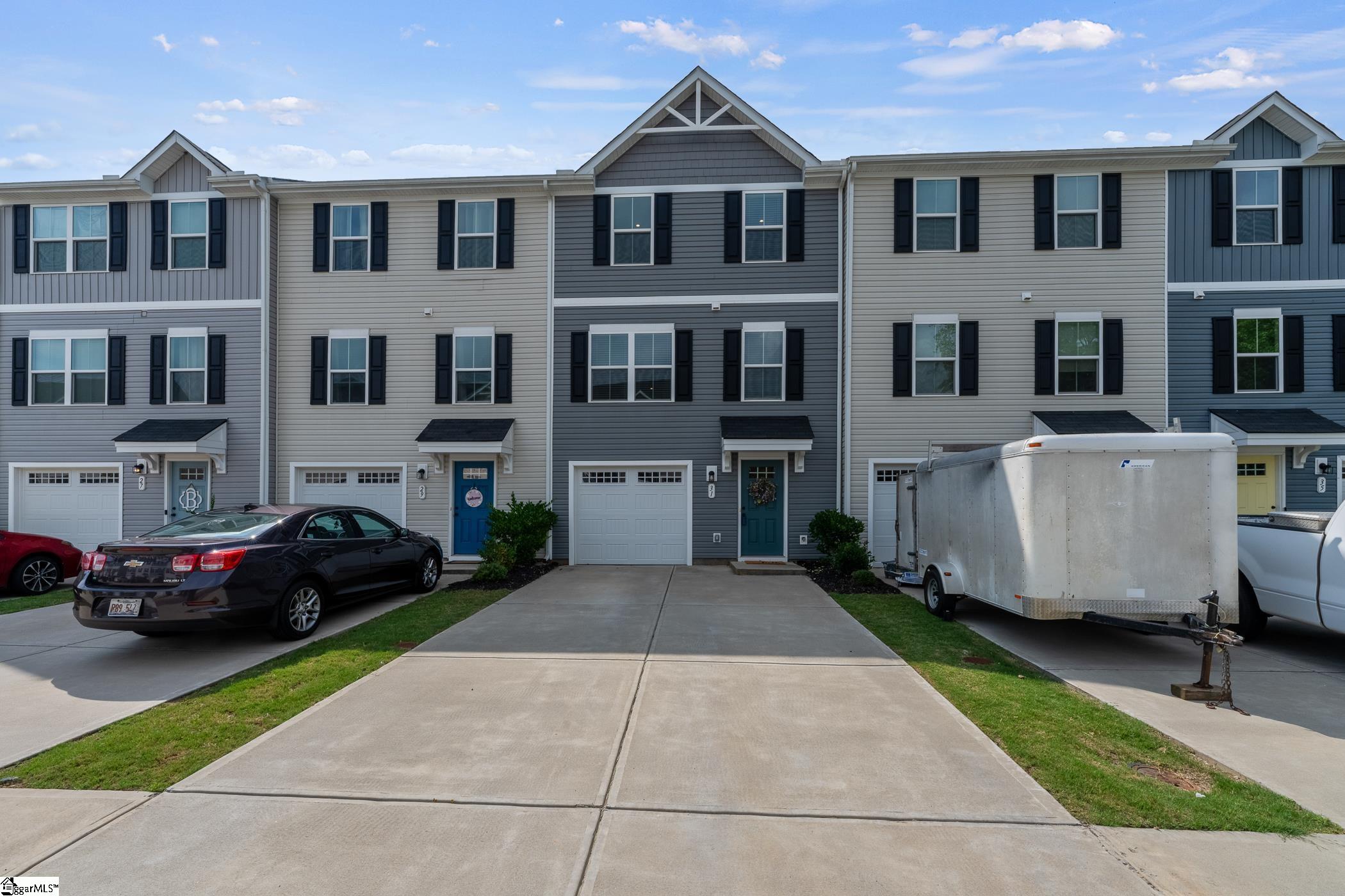 31 High Pine Trail Greenville, SC 29617