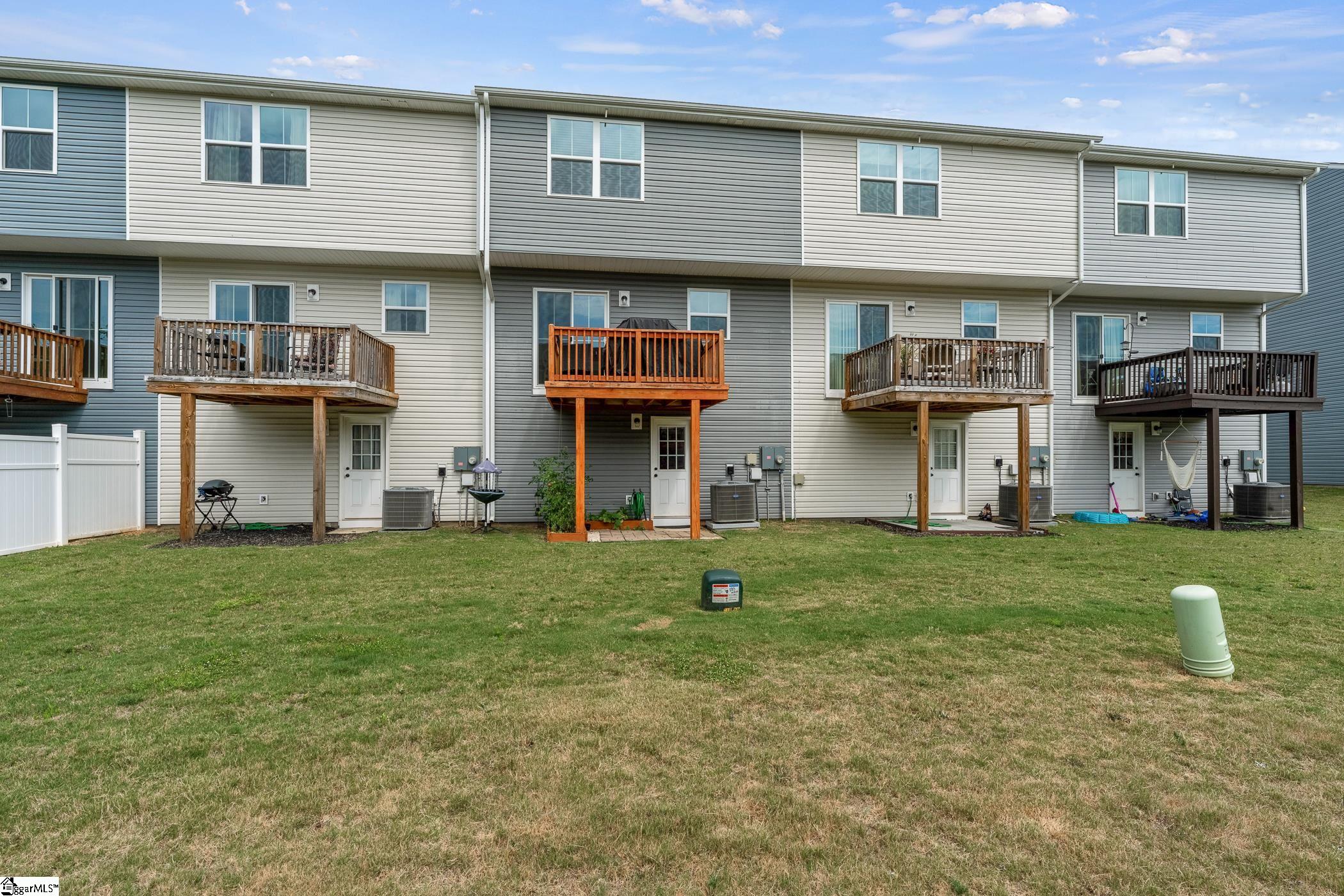 31 High Pine Trail Greenville, SC 29617