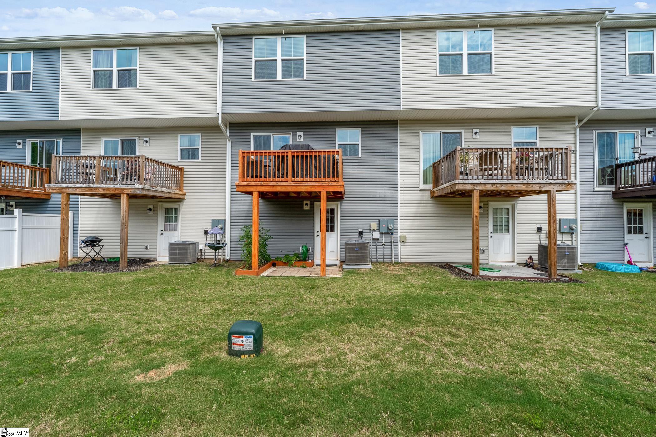 31 High Pine Trail Greenville, SC 29617