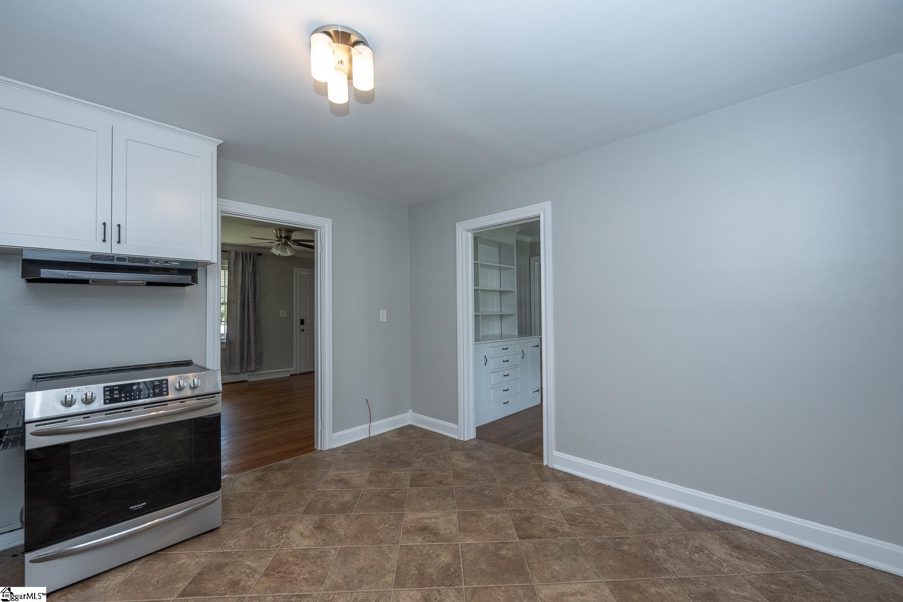 24 Blythewood Drive Greenville, SC 29607