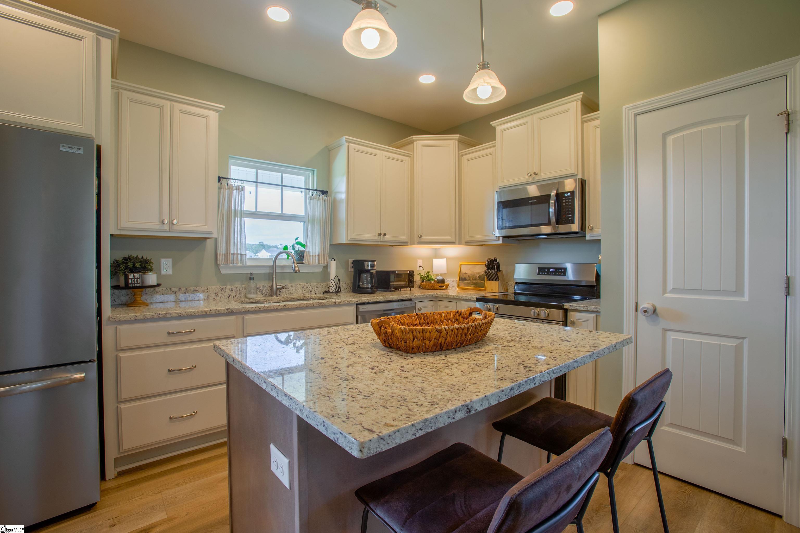 205 Legacy Lane Pickens, SC 29671