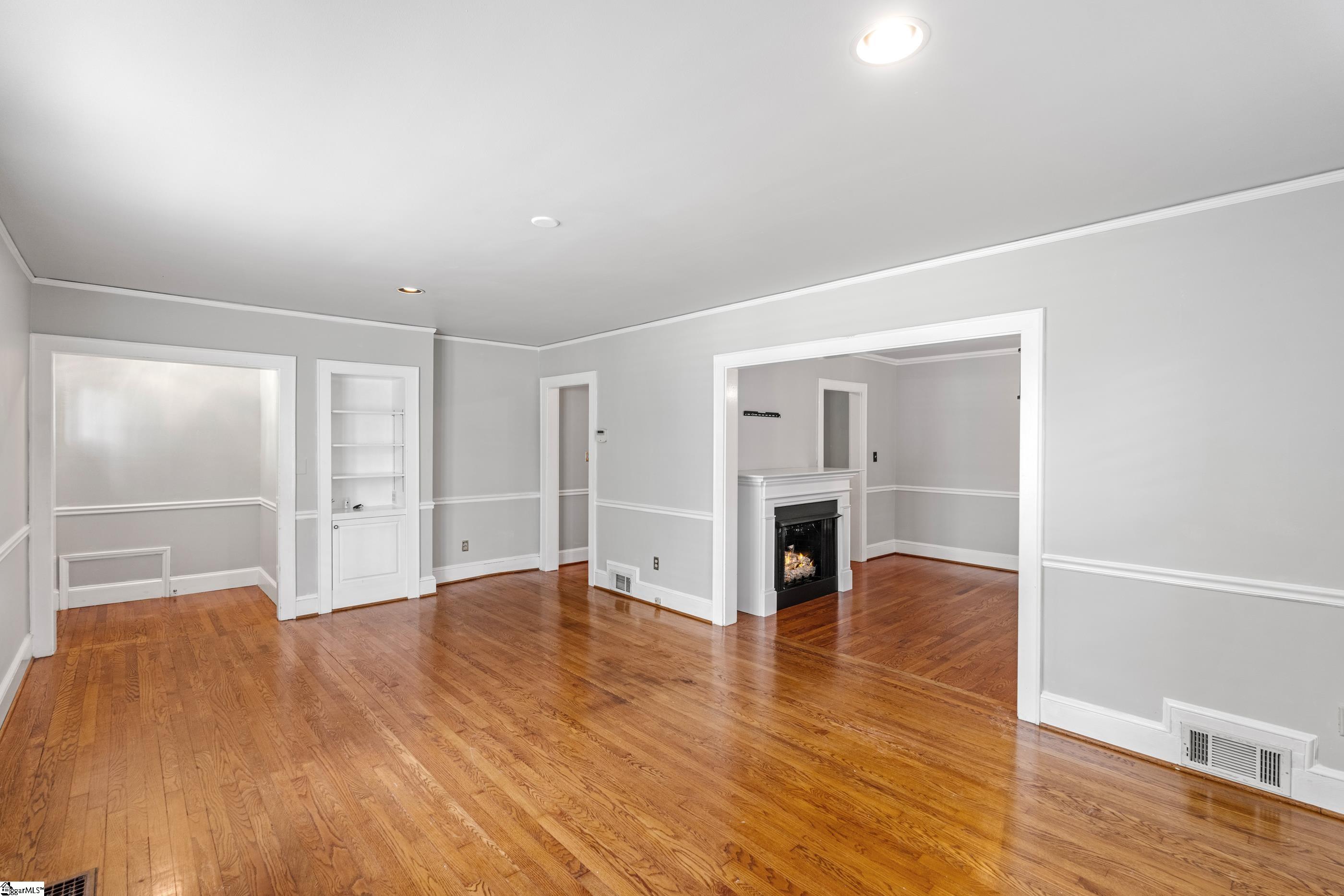 222 E Avondale Drive Greenville, SC 29609
