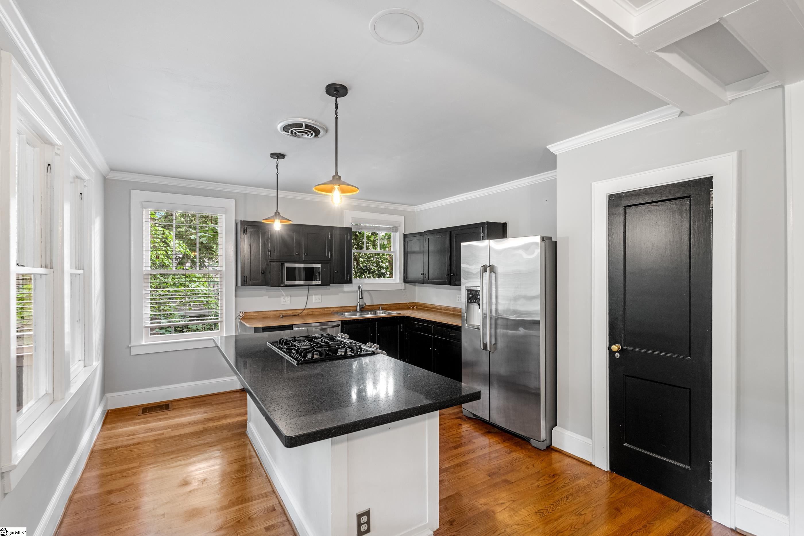 222 E Avondale Drive Greenville, SC 29609
