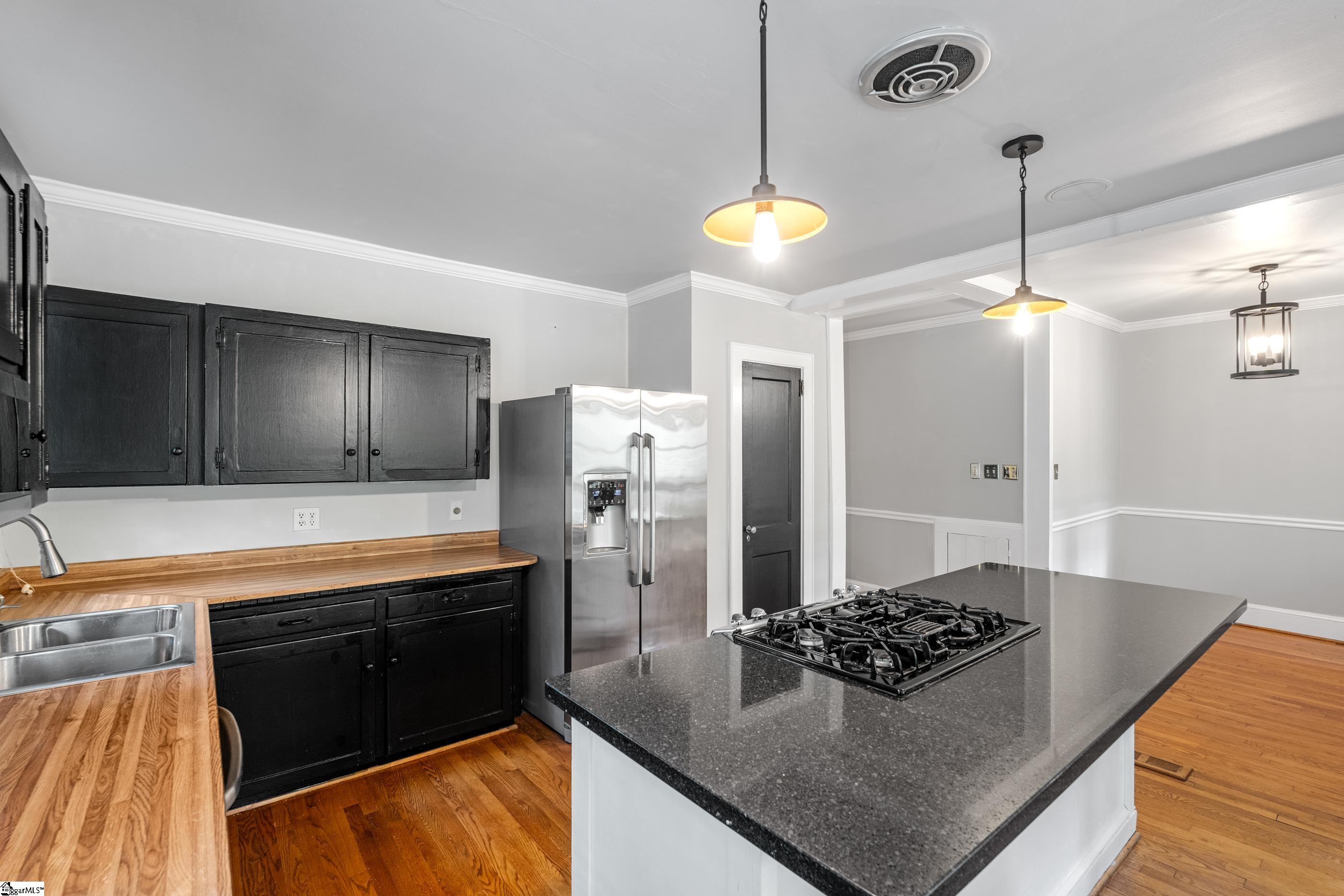 222 E Avondale Drive Greenville, SC 29609
