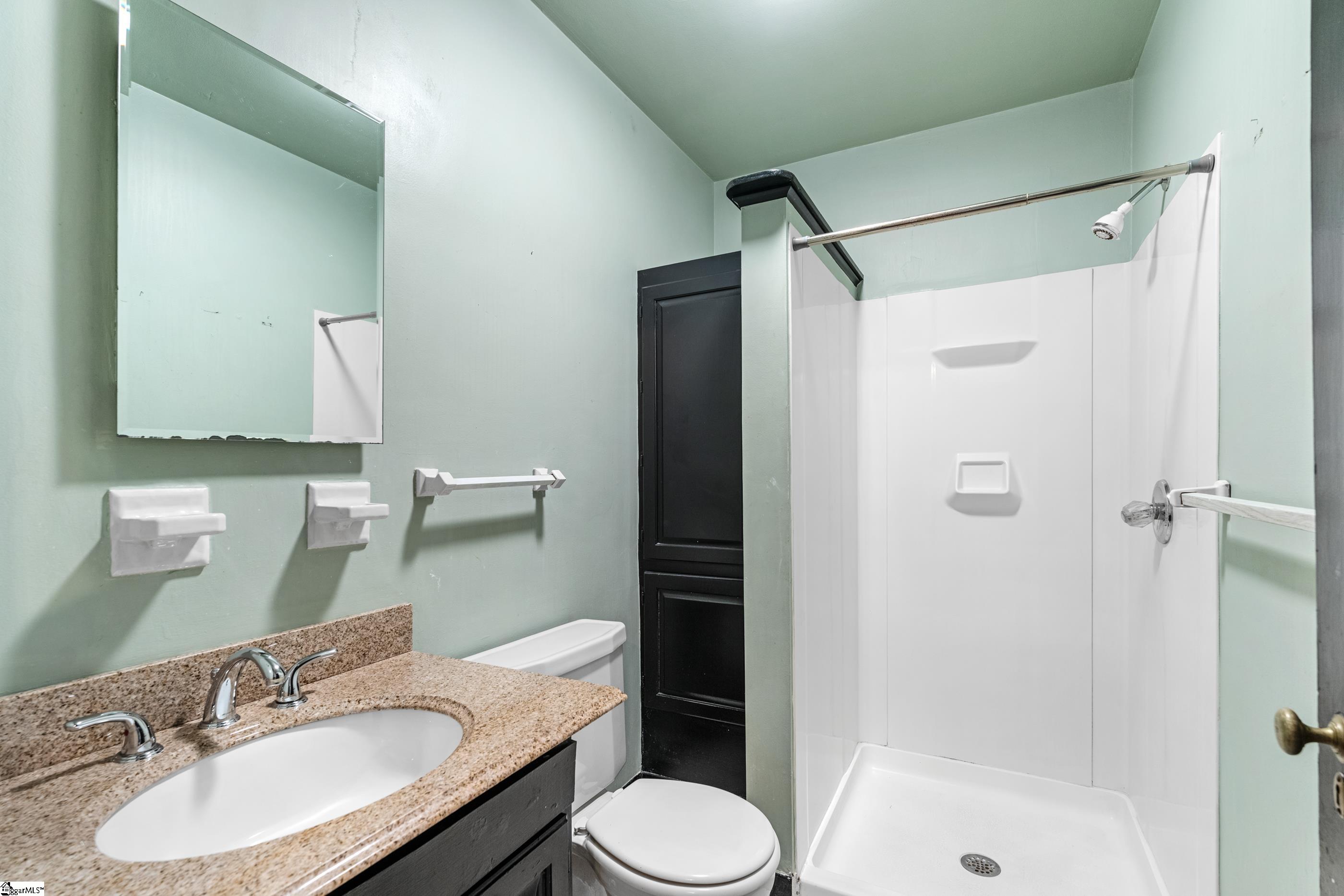222 E Avondale Drive Greenville, SC 29609