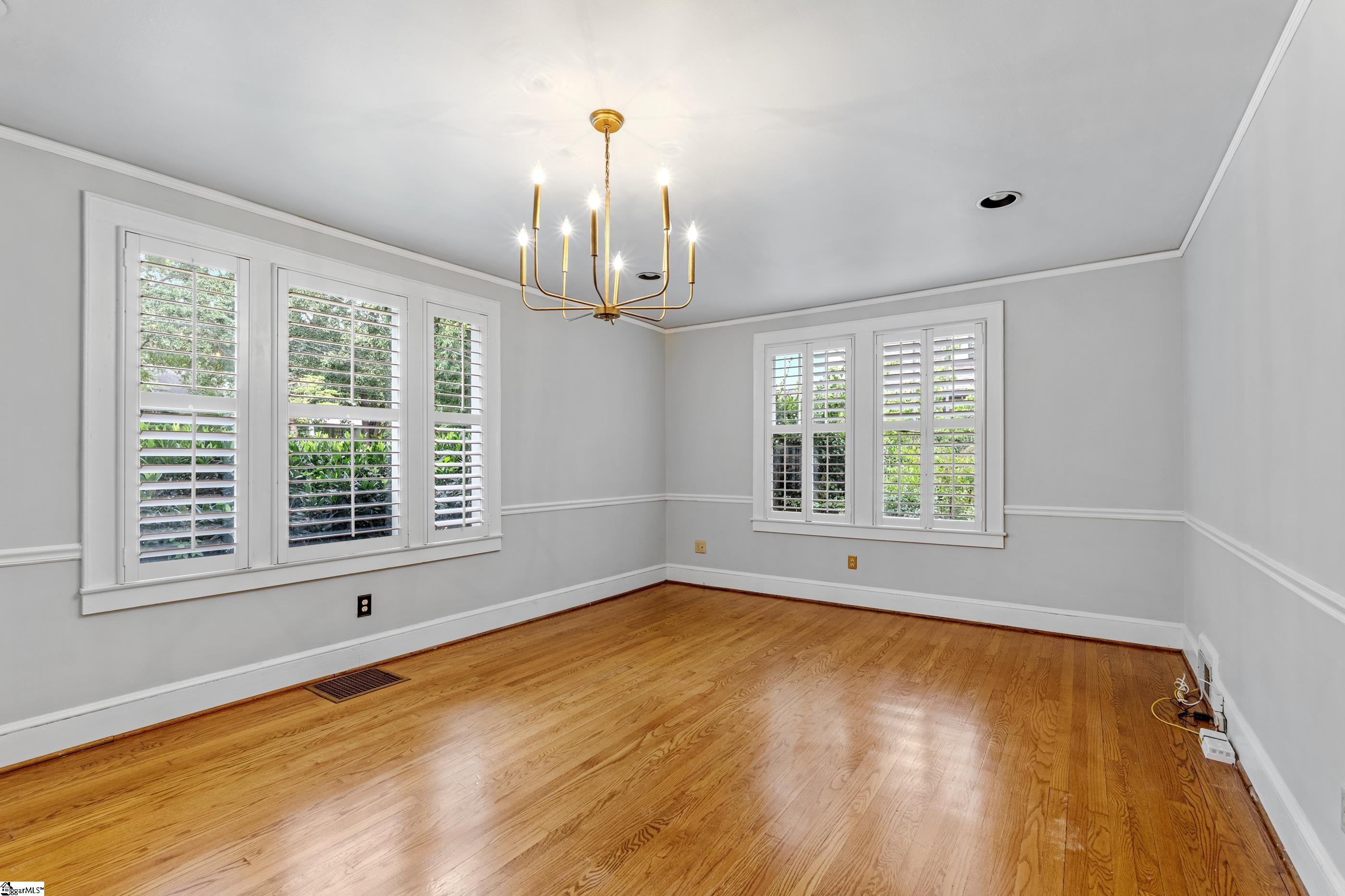 222 E Avondale Drive Greenville, SC 29609