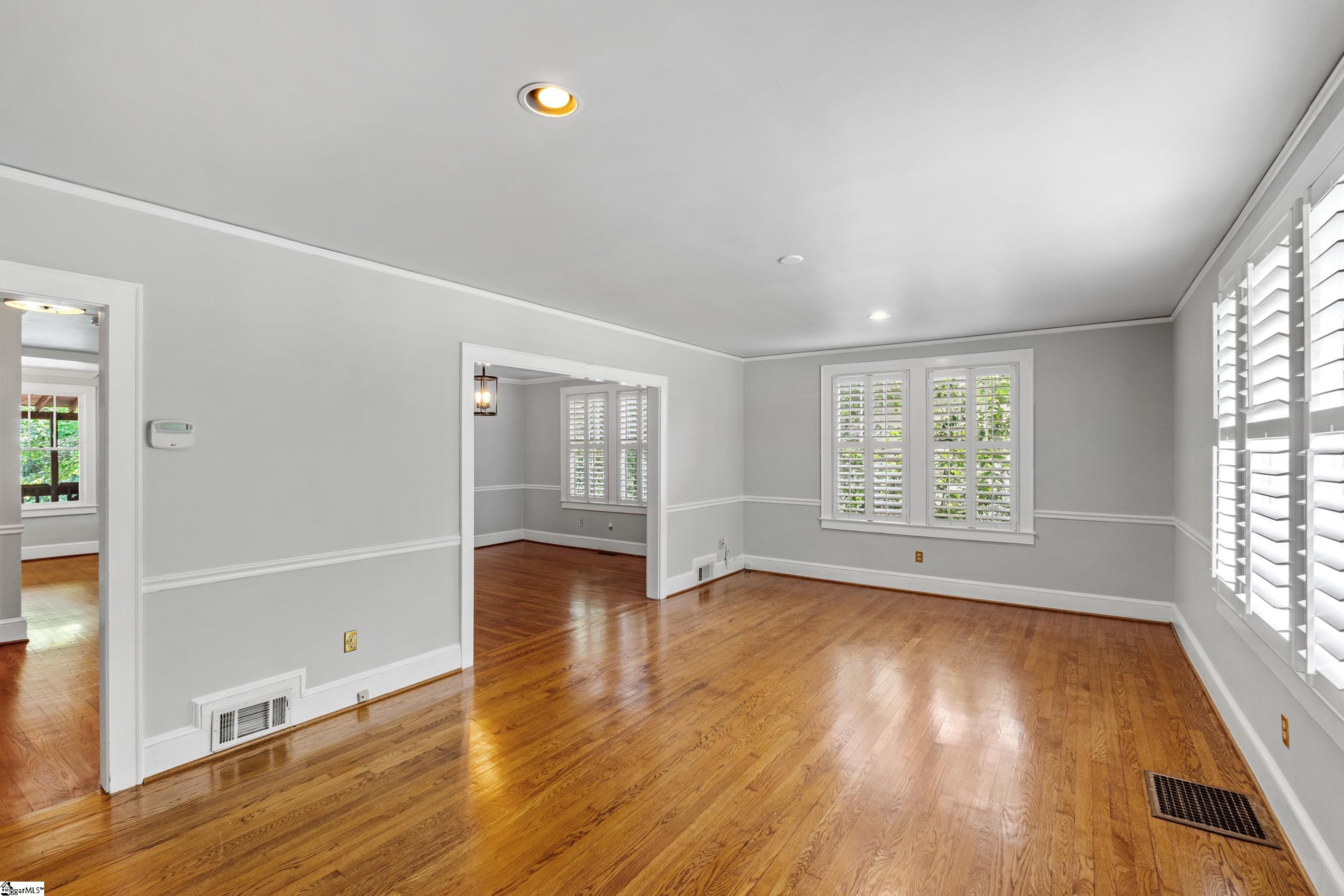 222 E Avondale Drive Greenville, SC 29609