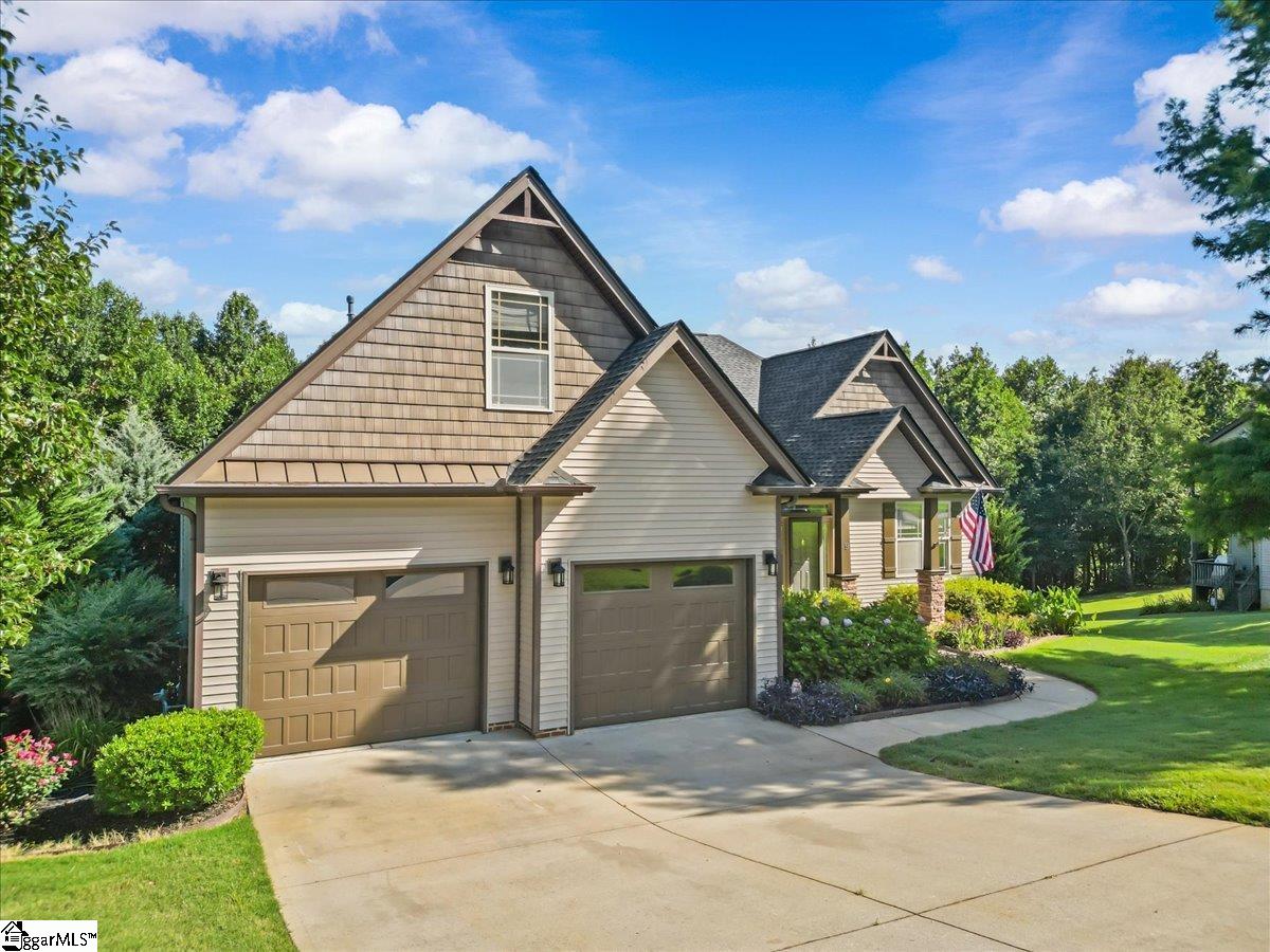 9 Crimson Glory Way Travelers Rest, SC 29690