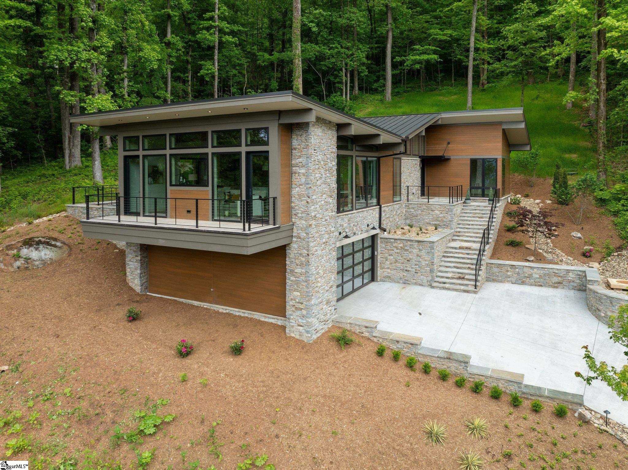 30 Windfaire Pass Court Greenville, SC 29609