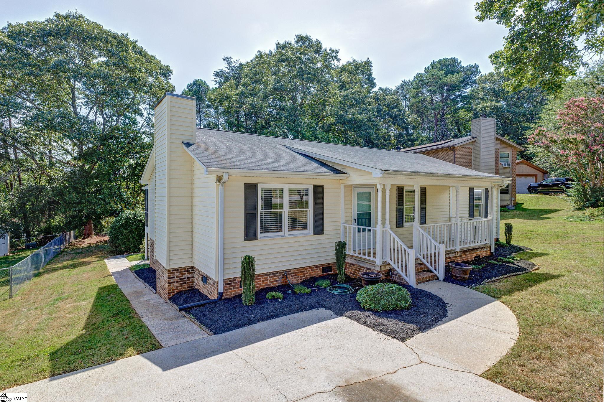 1013 Havelock Drive Taylors, SC 29687