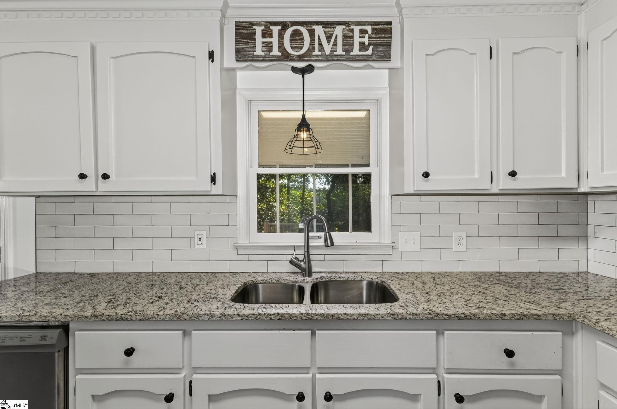 1013 Havelock Drive Taylors, SC 29687