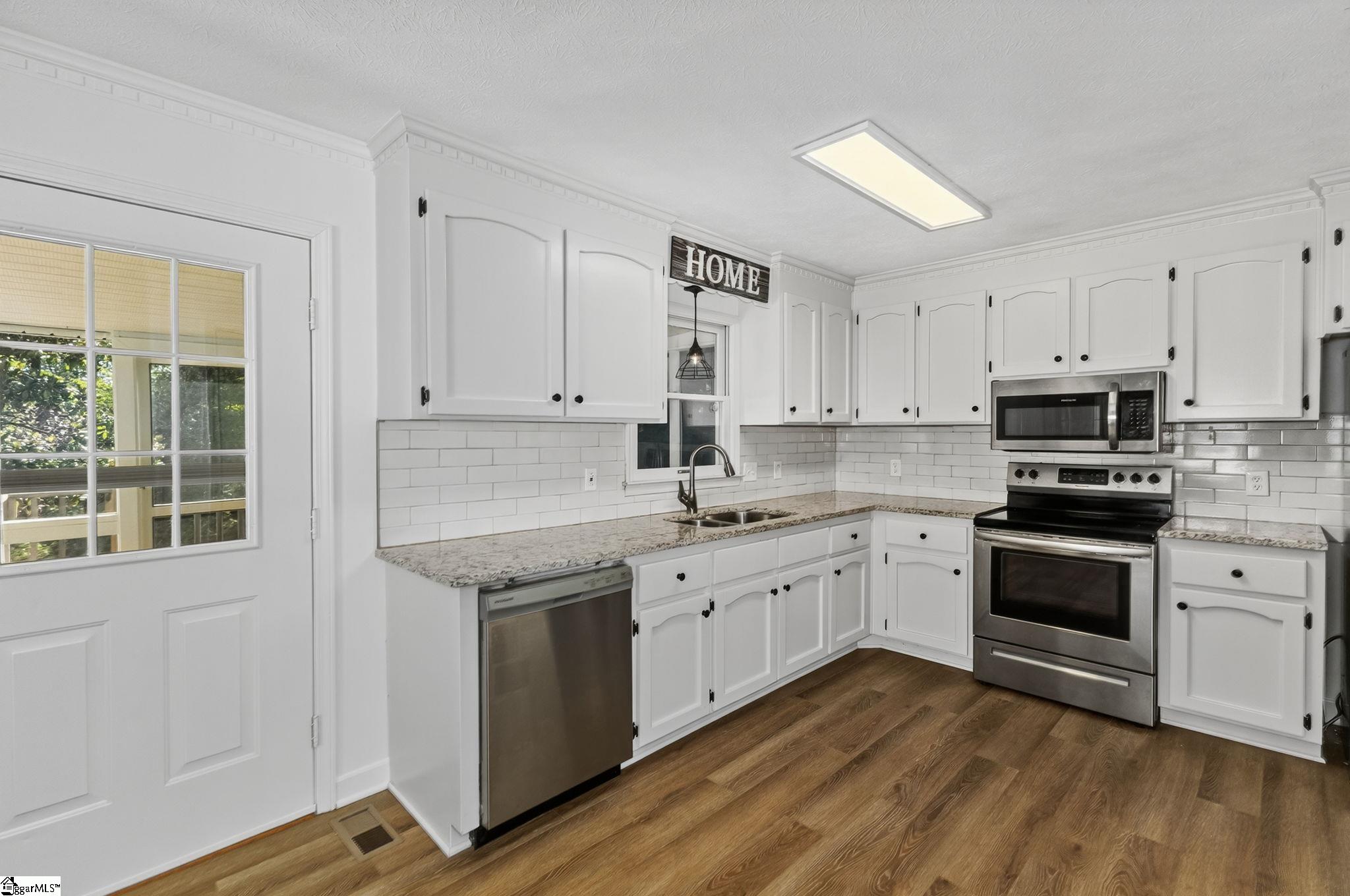 1013 Havelock Drive Taylors, SC 29687