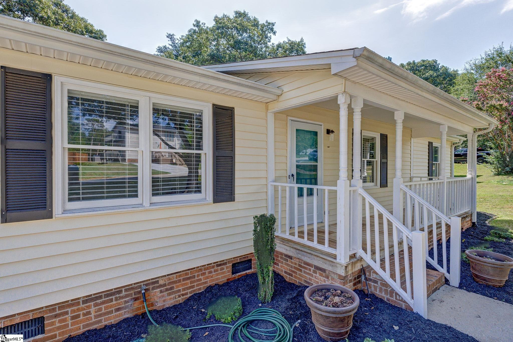 1013 Havelock Drive Taylors, SC 29687