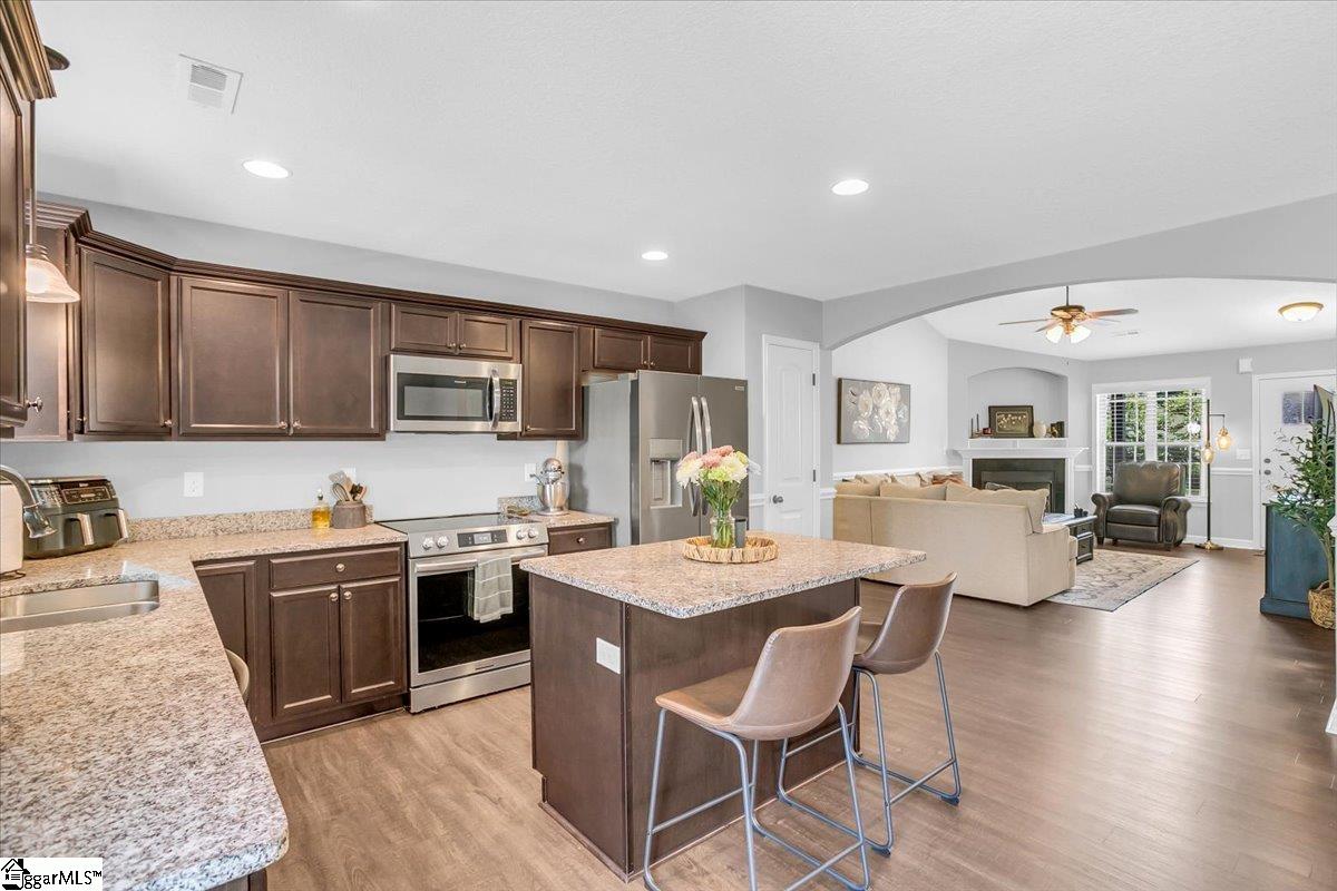 813 N Mossy Rock Road Spartanburg, SC 29303