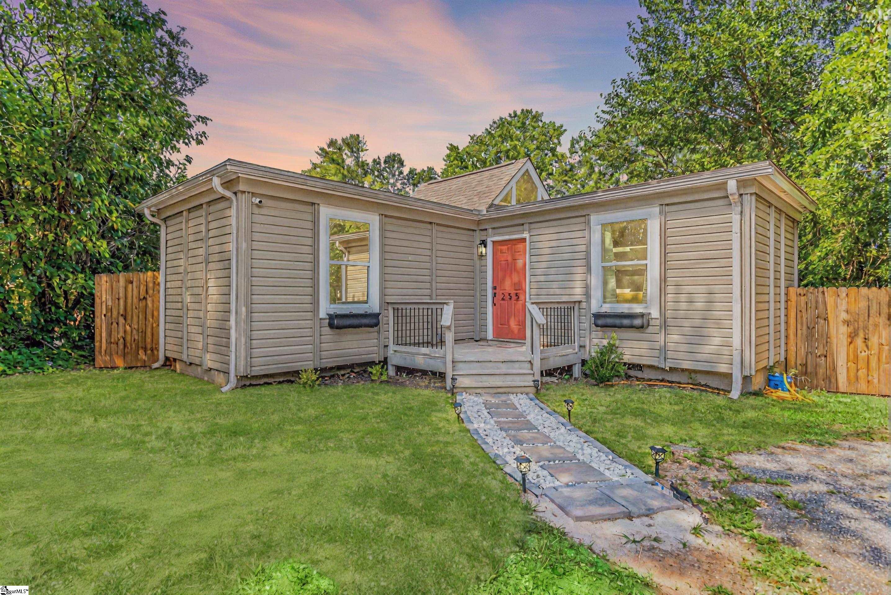 255 Ashe Drive Greenville, SC 29617